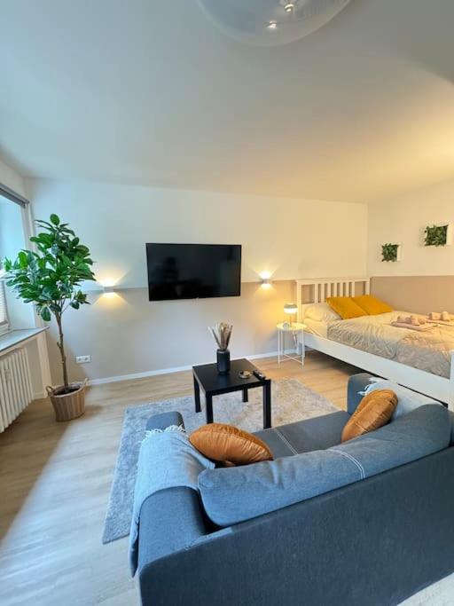One-Bedroom Apartment photo 1