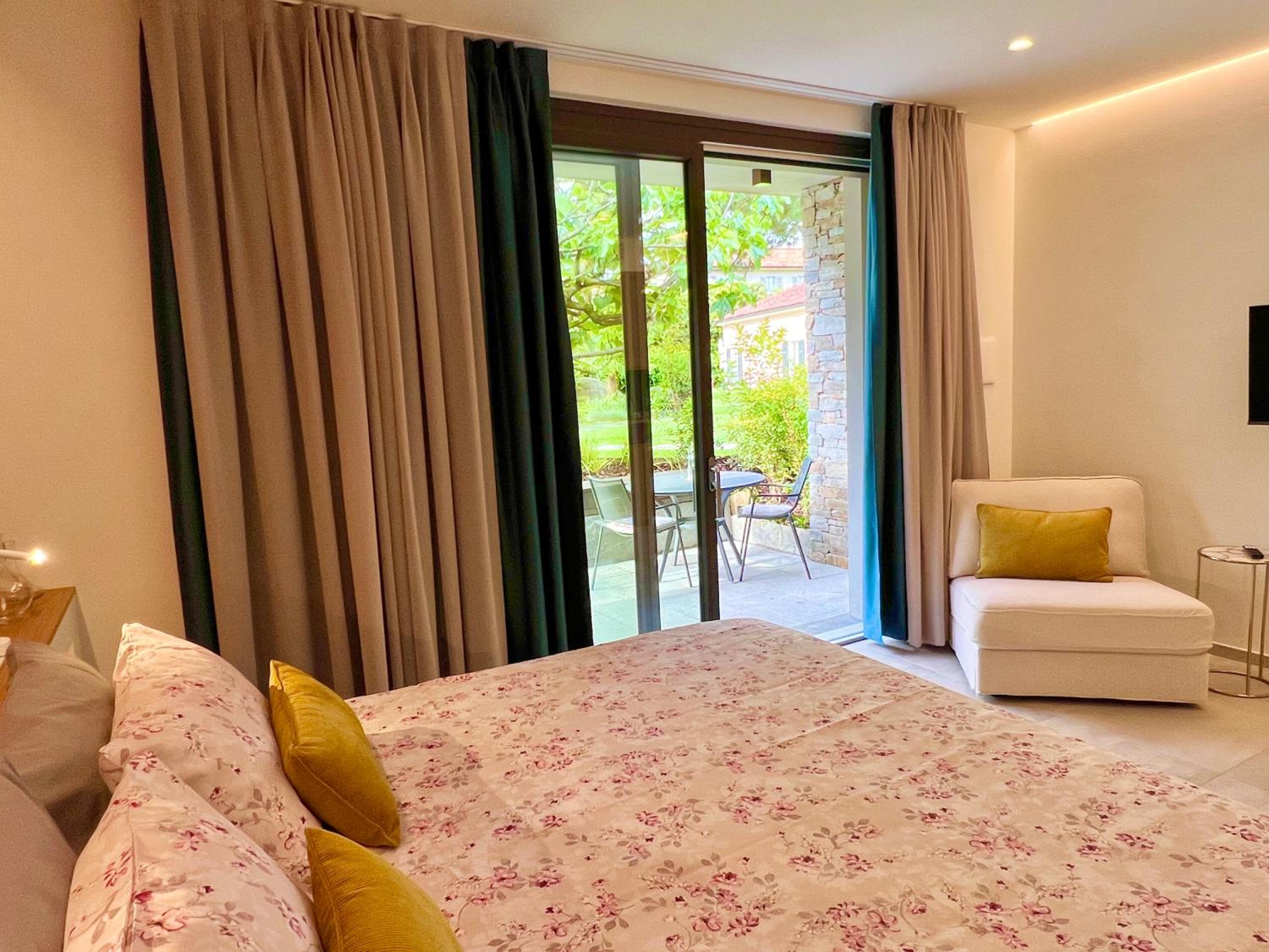 Deluxe King Room photo 3