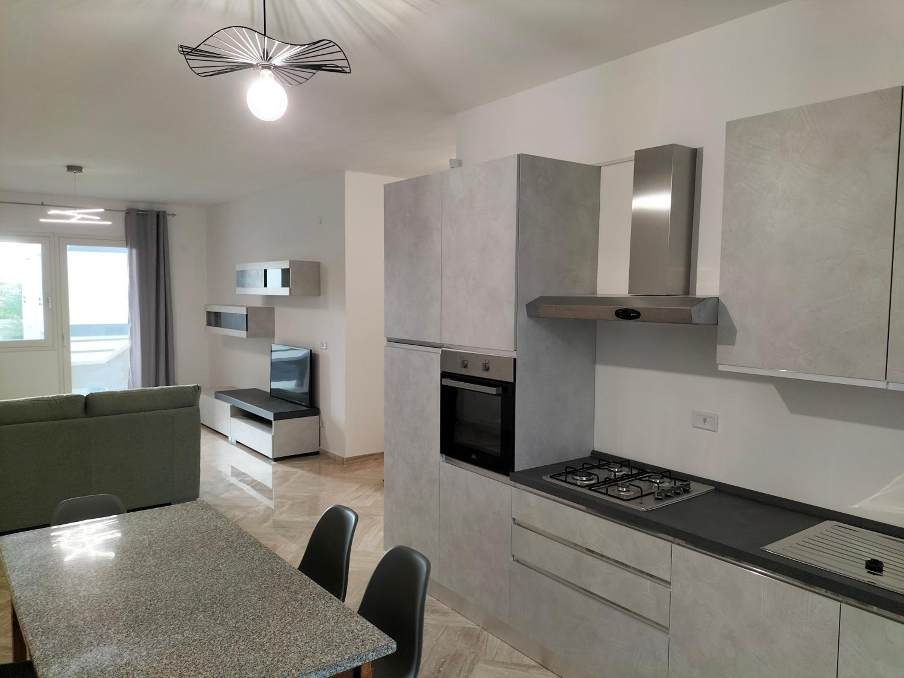 Three-Bedroom Apartment with Balcony photo 2