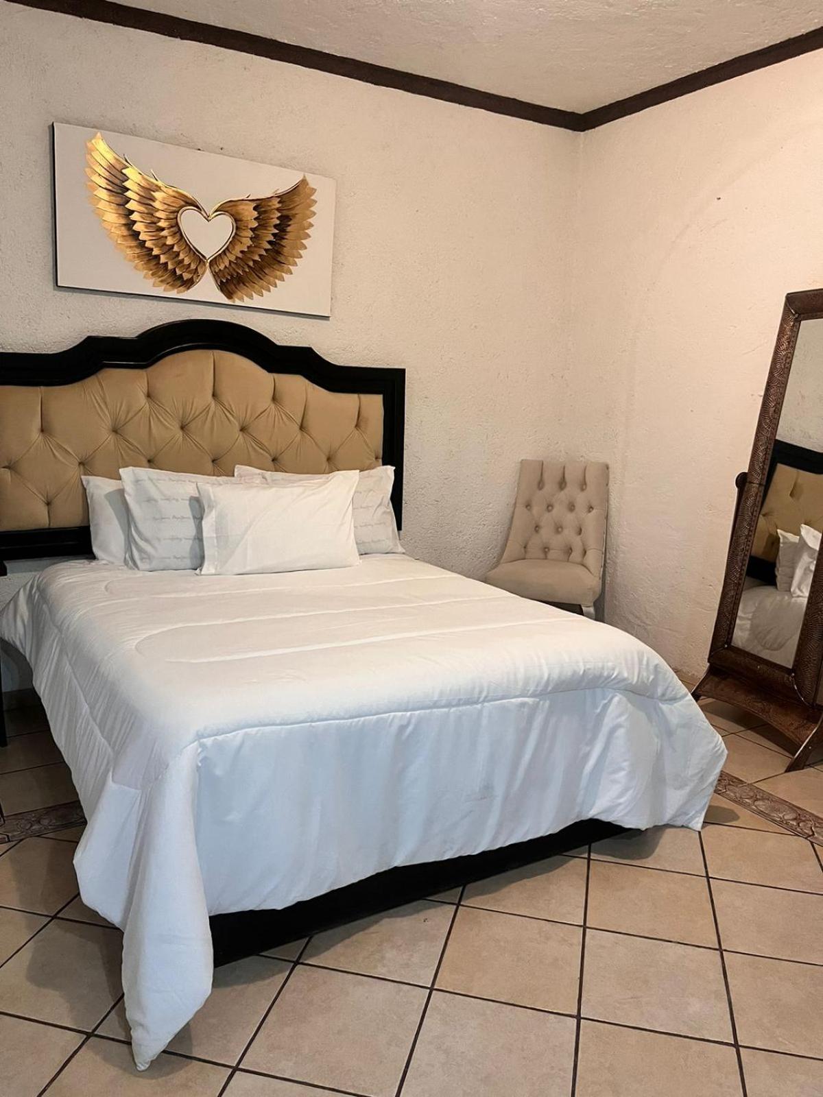 Deluxe Queen Room photo 1