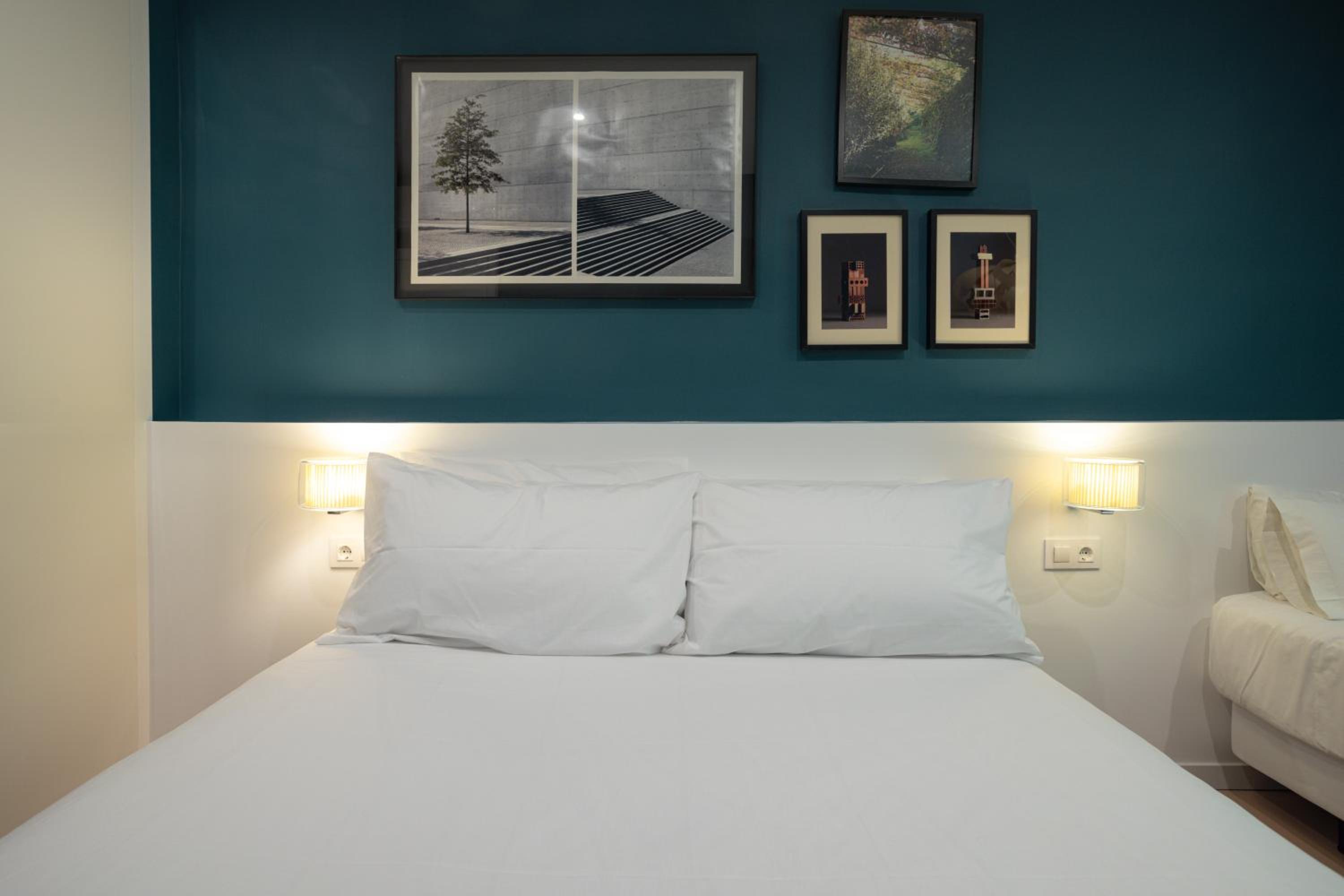 Double or Twin Room with Extra Bed photo 3