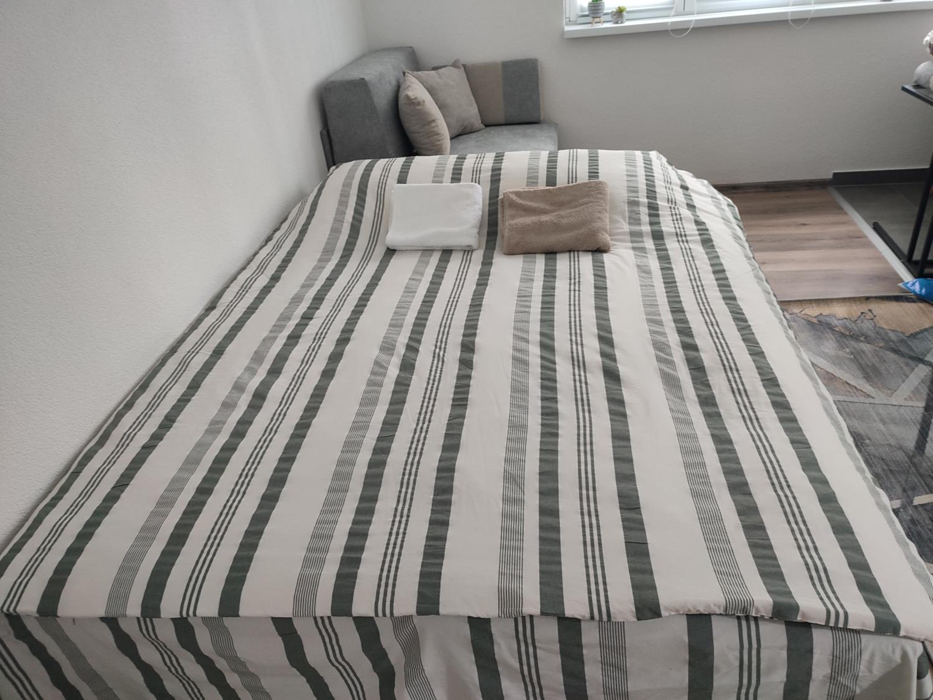 One-Bedroom Apartment photo 2