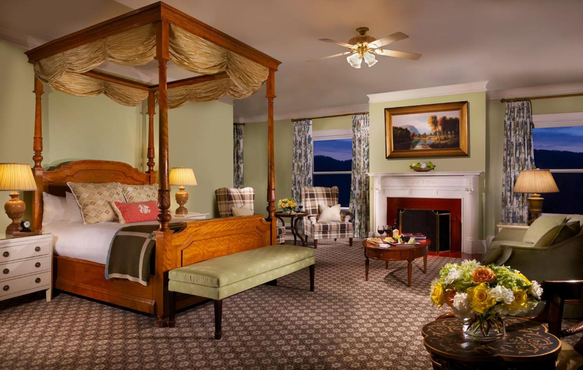 Premier Queen Suite - Photo 1