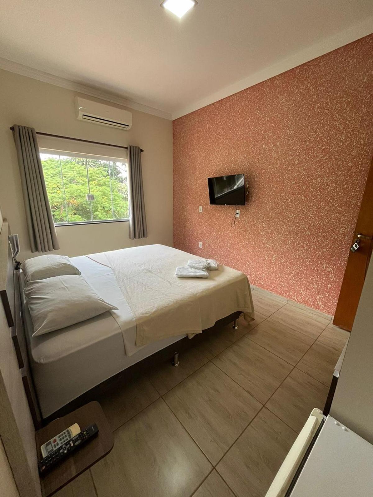 Standard King Room photo 2
