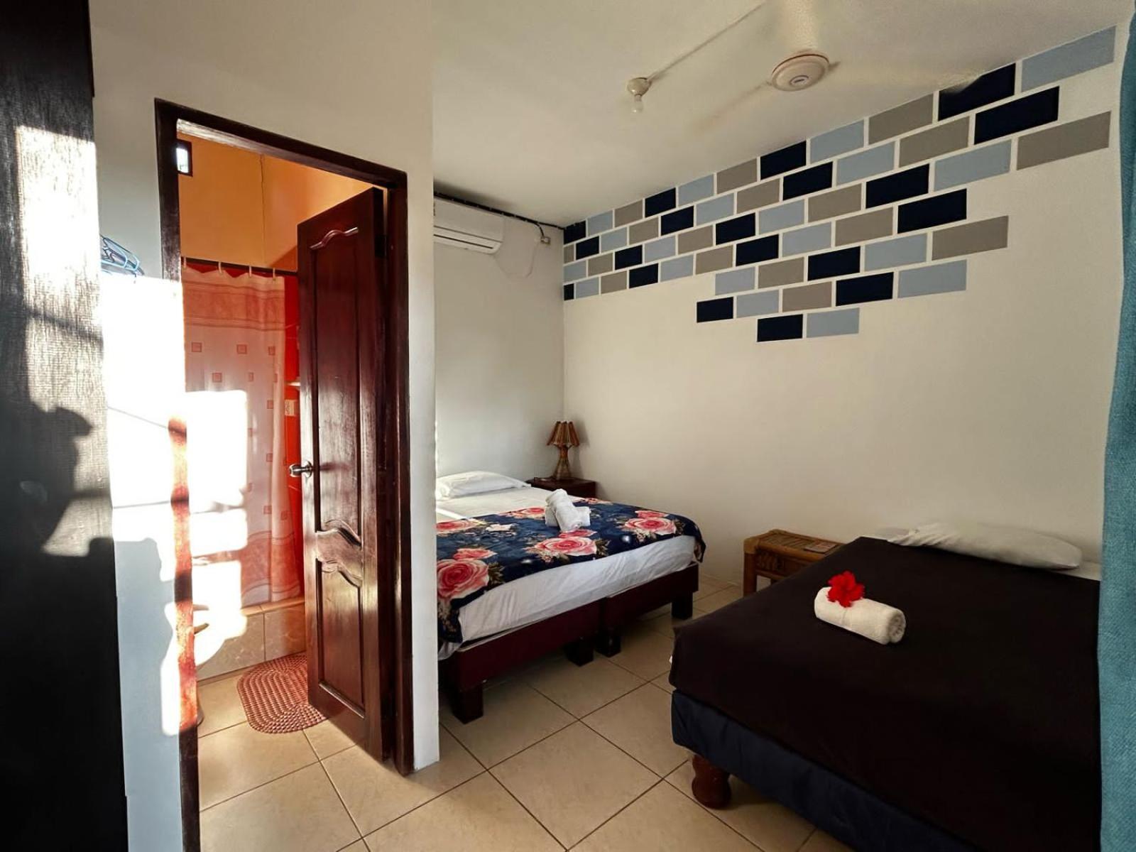 Triple Room with Private Bathroom photo 1