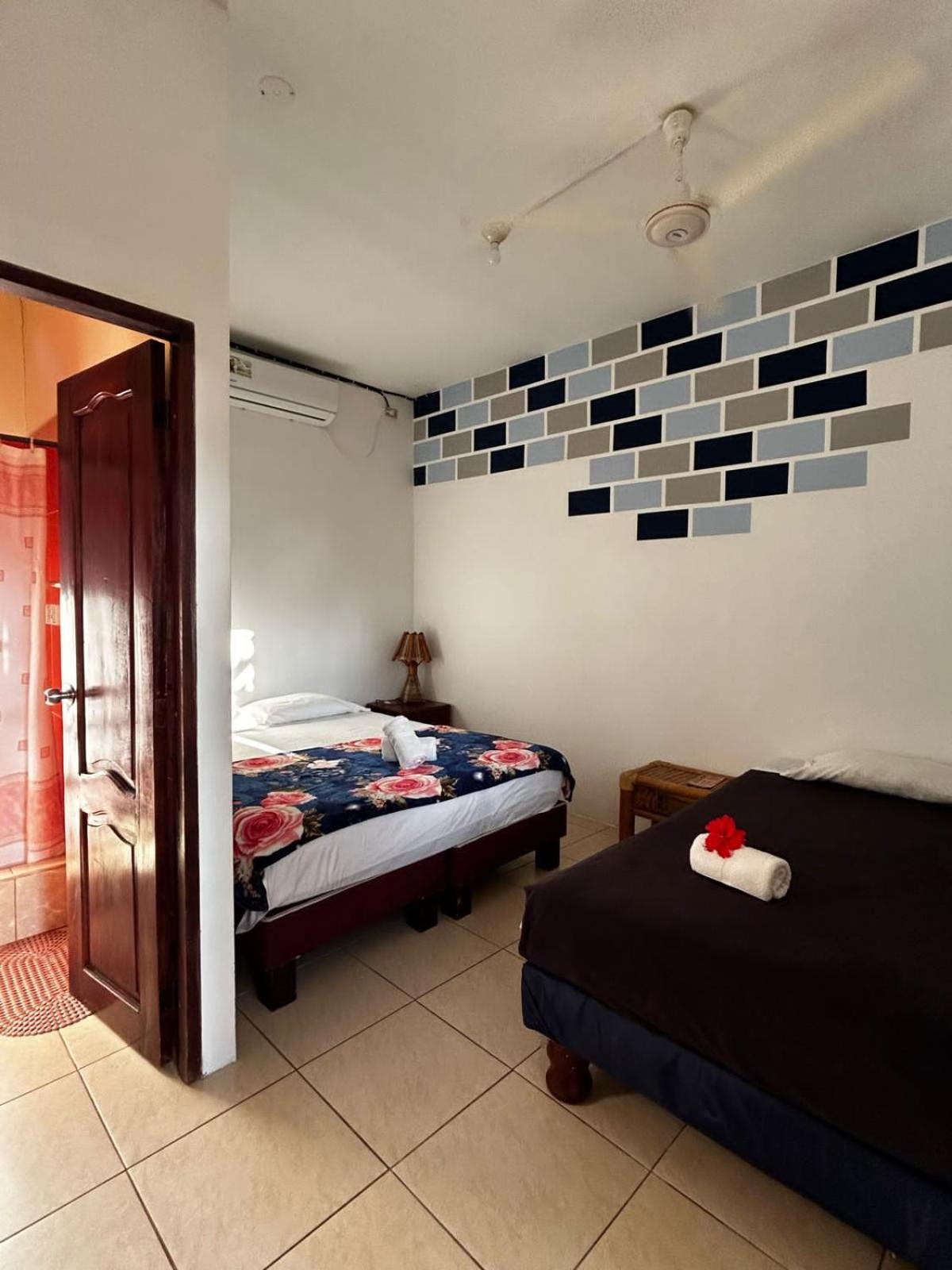 Triple Room with Private Bathroom photo 3