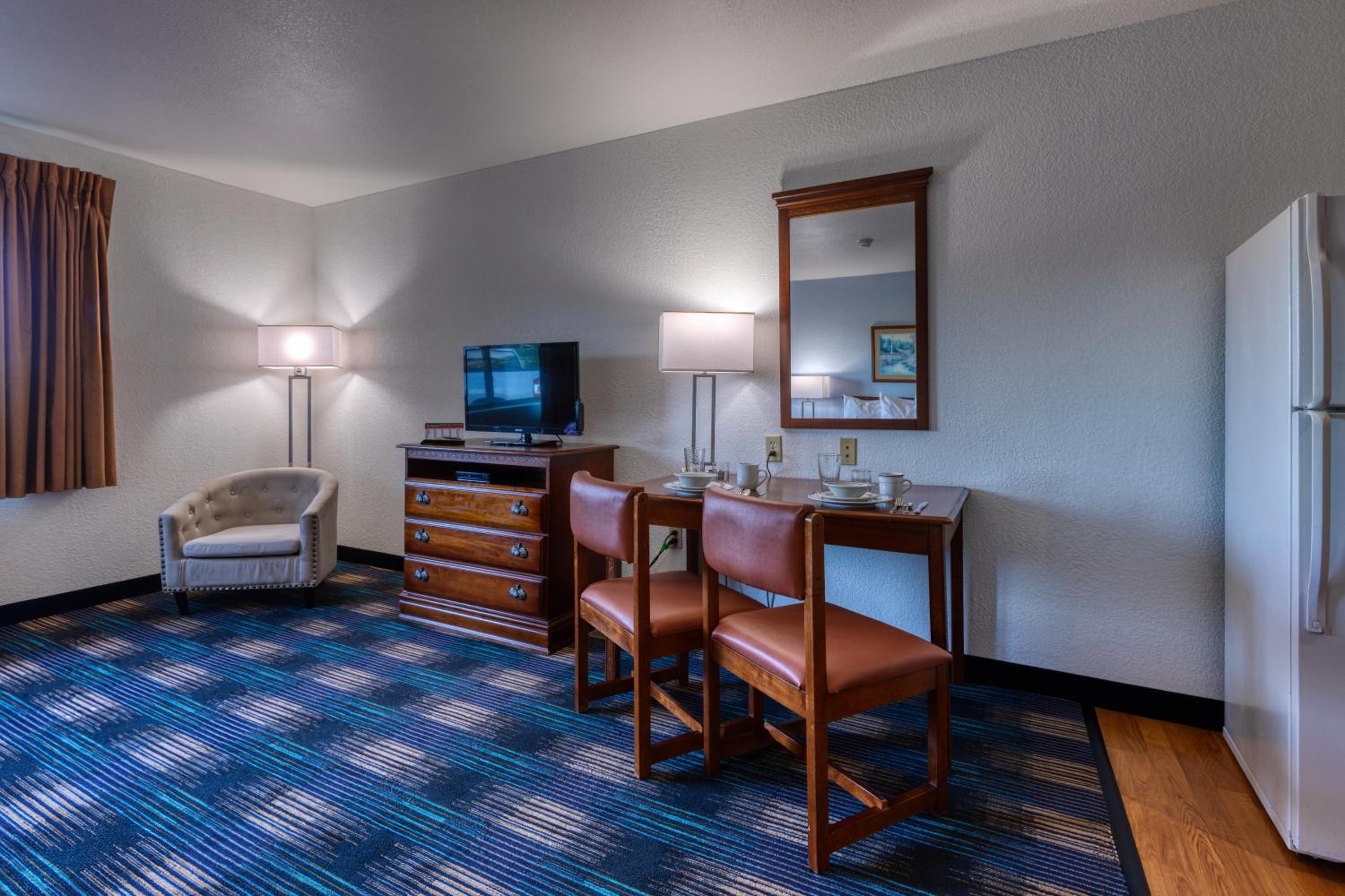 Double Room - Photo 6