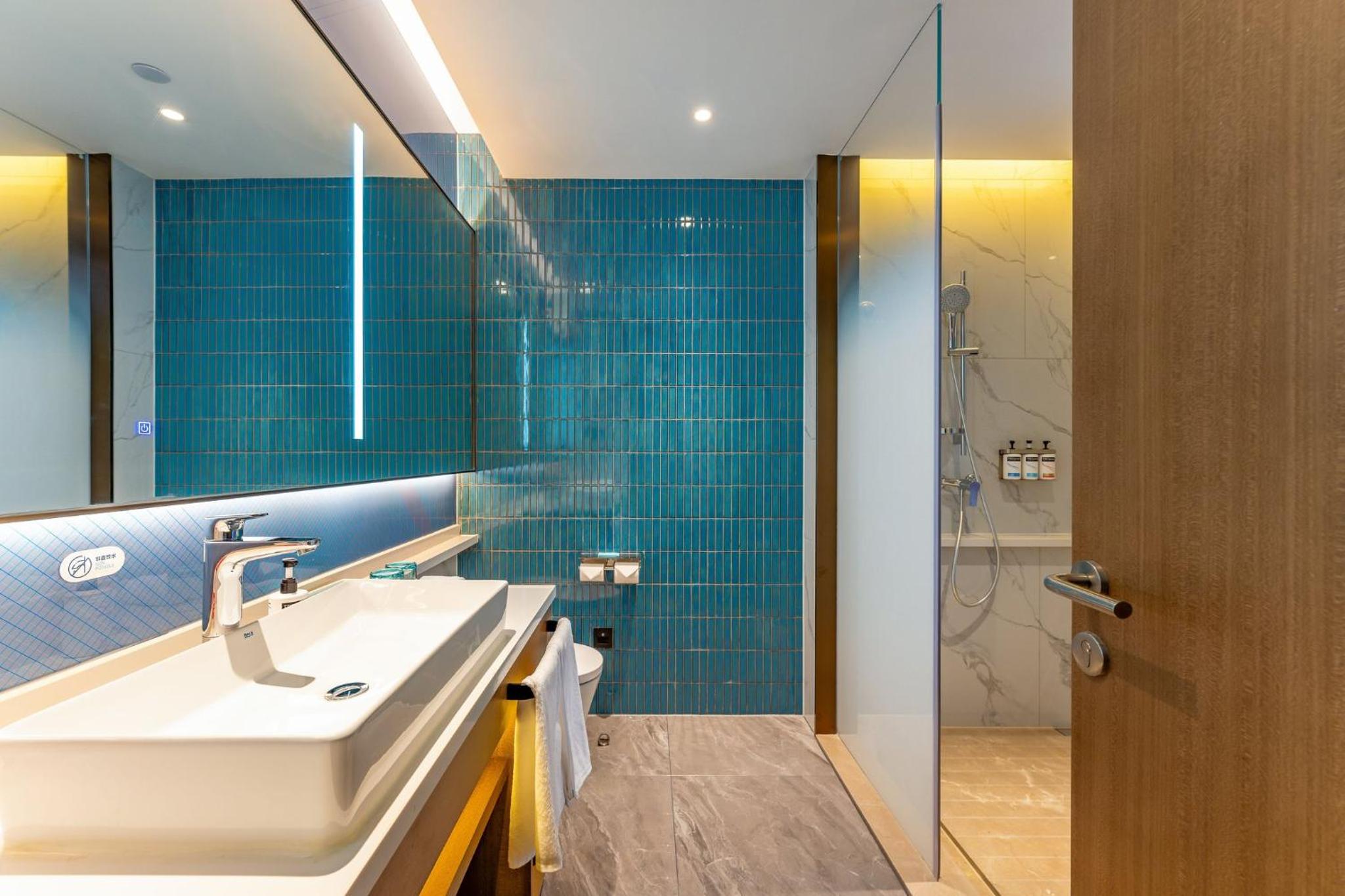 Specialty Room thumbnail 6
