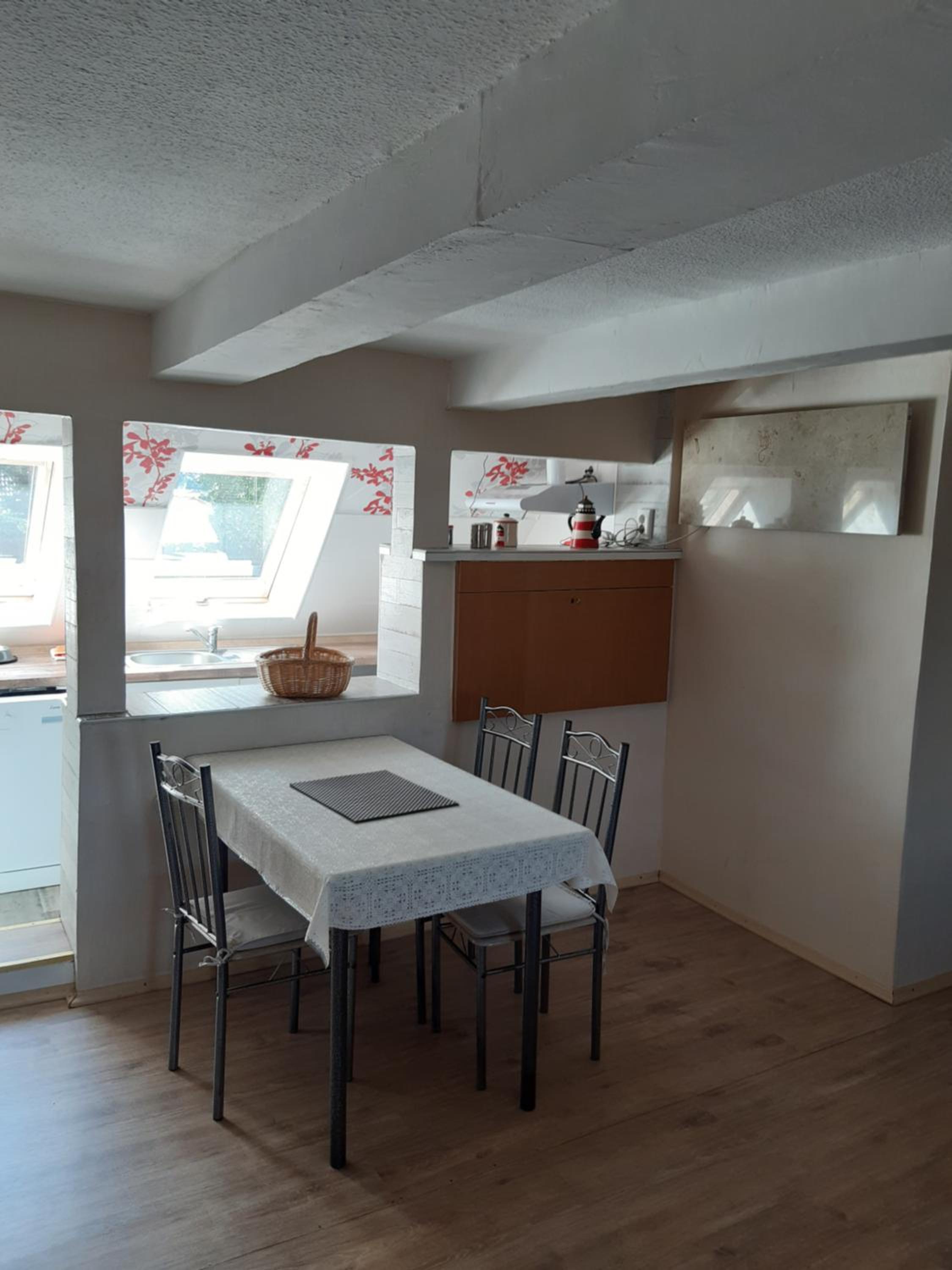 Apartment - Split Level photo 2