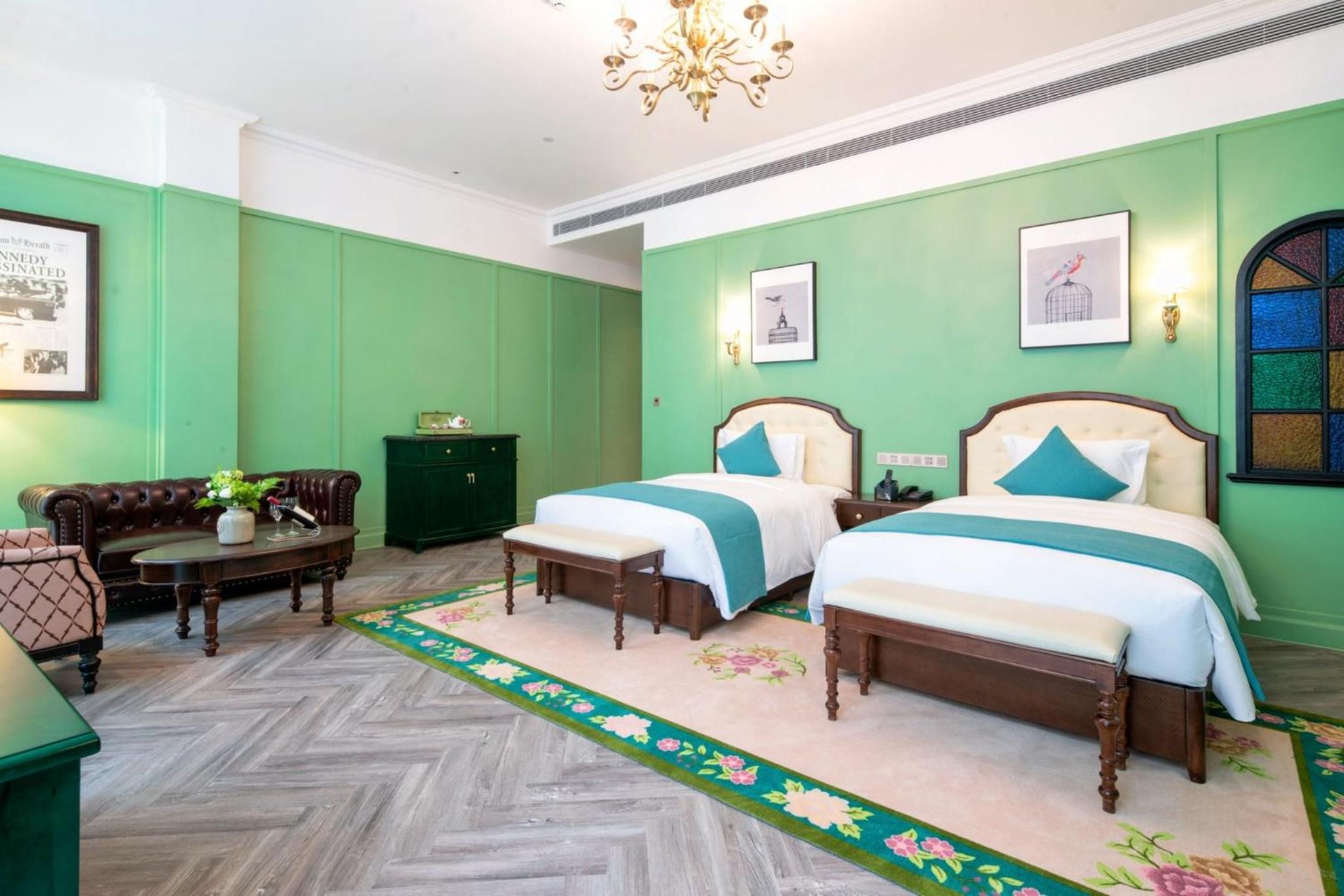 Deluxe Twin Room