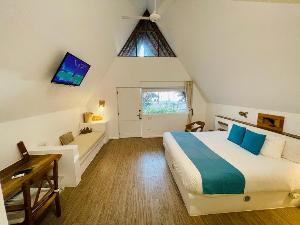 Suite Ocean View photo 3