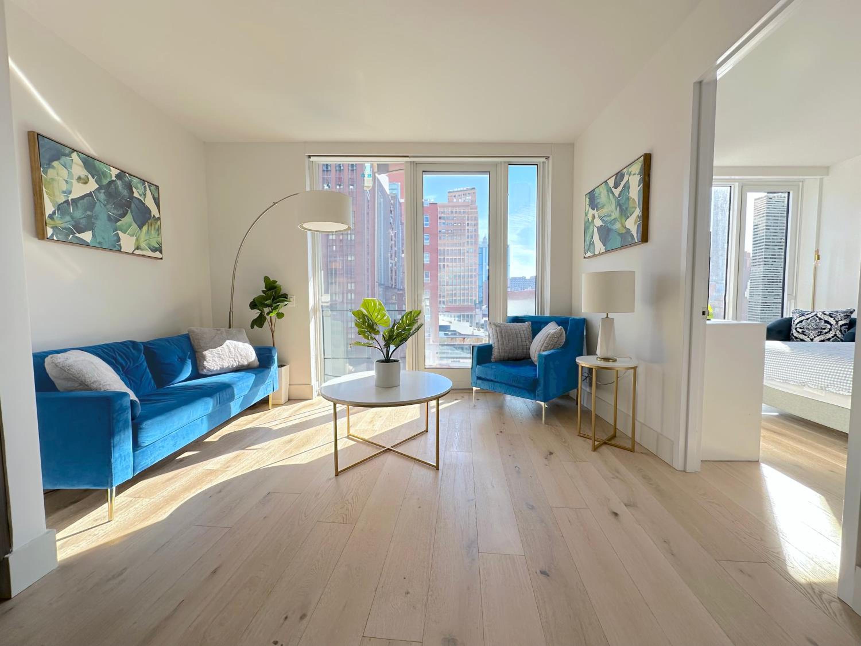 One-Bedroom Apartment photo 1