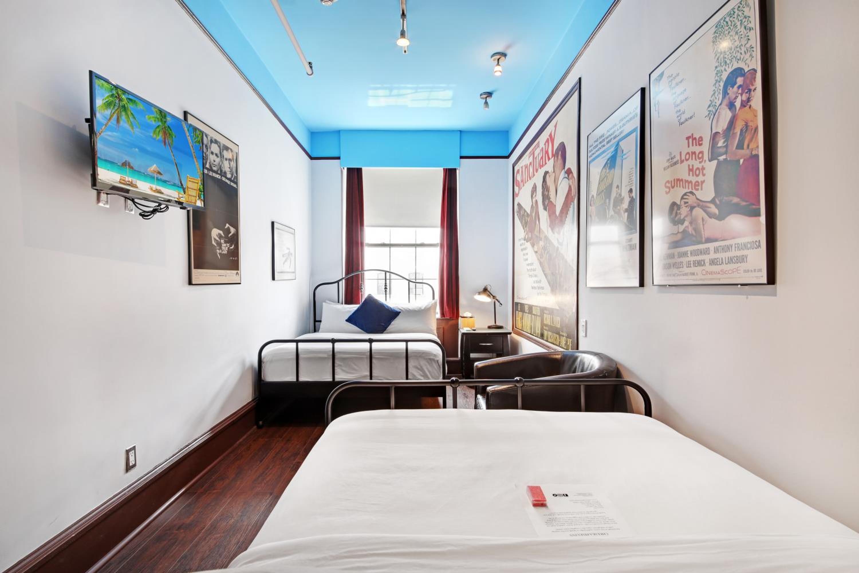 Double Room with Extra Bed thumbnail 6