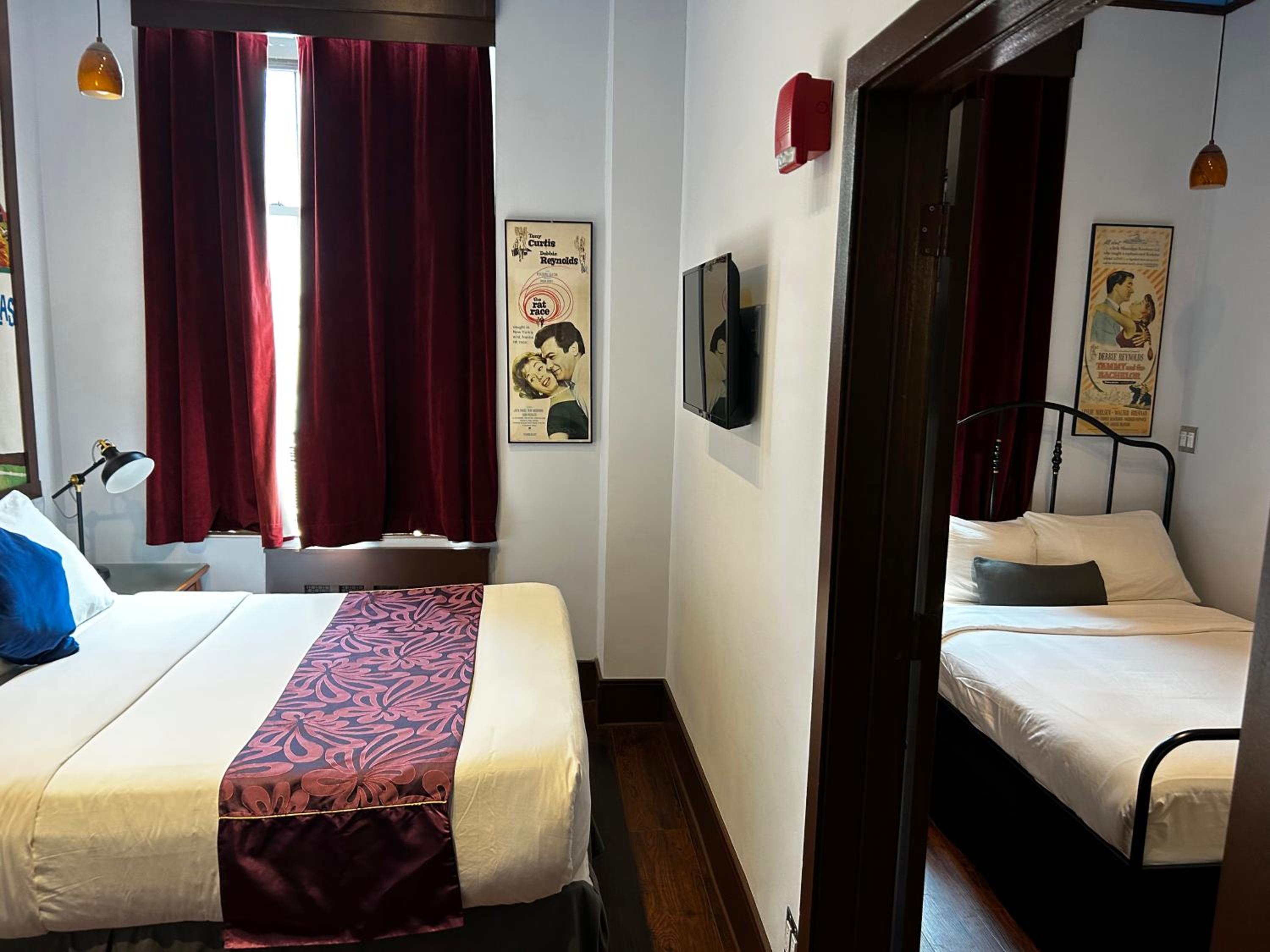 Deluxe Quadruple Room