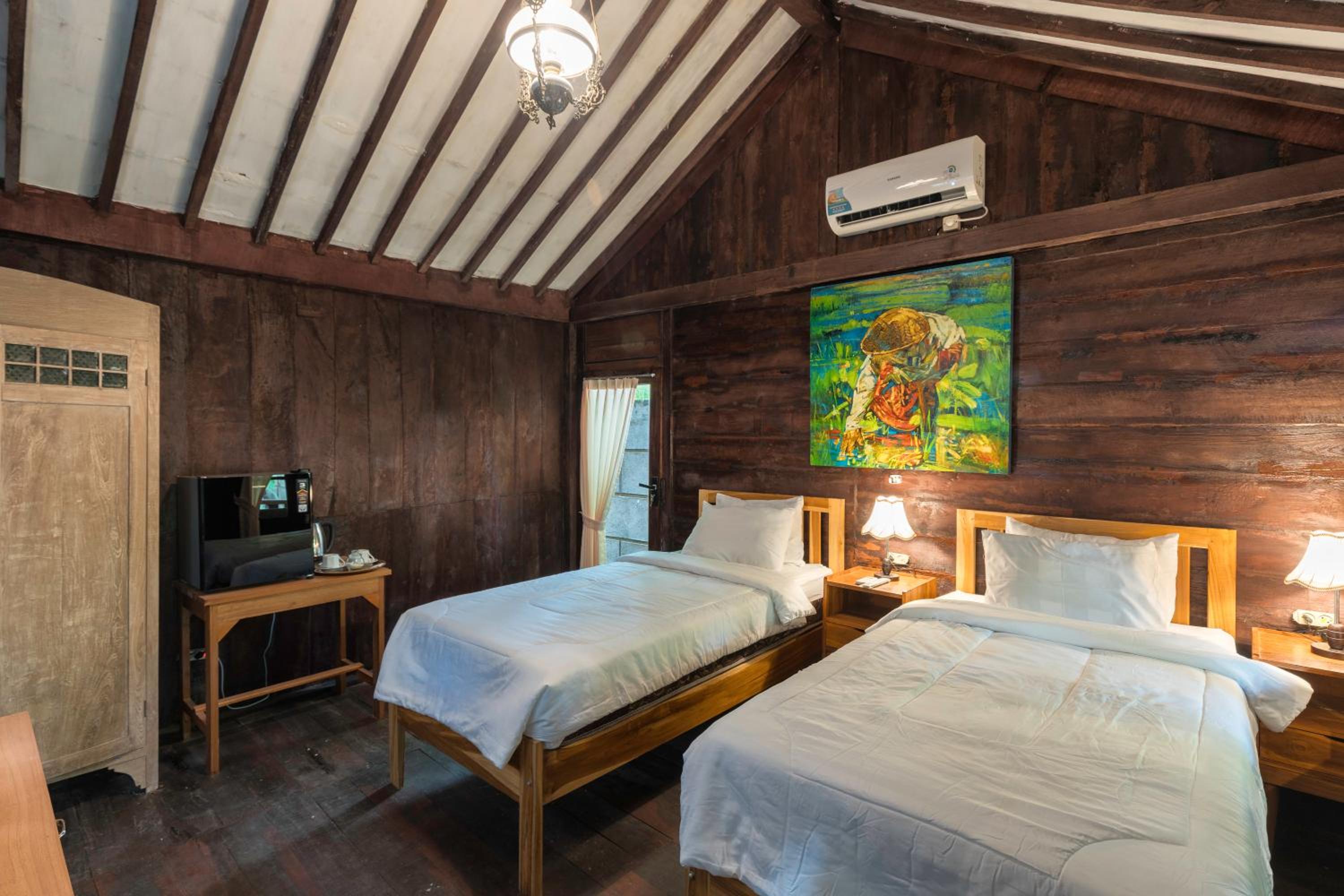 Budget Twin Room - Photo 3