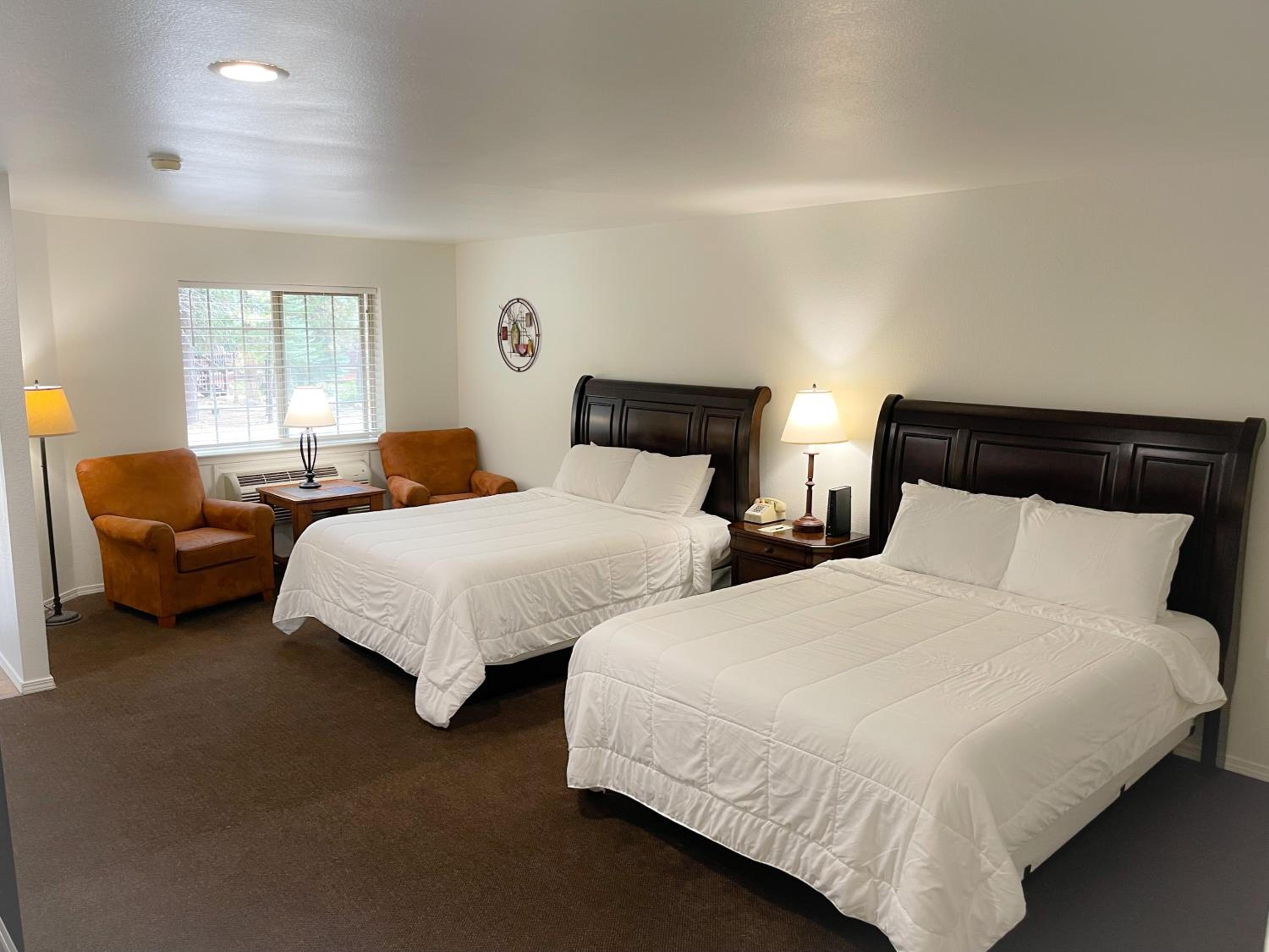 Queen Room with Two Queen Beds - Non-Smoking