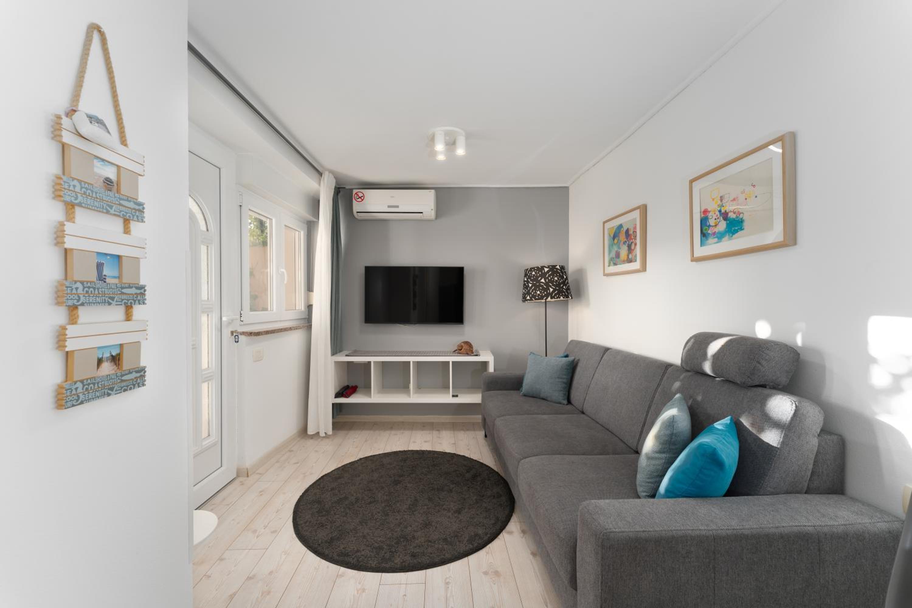 Apartment with Garden View