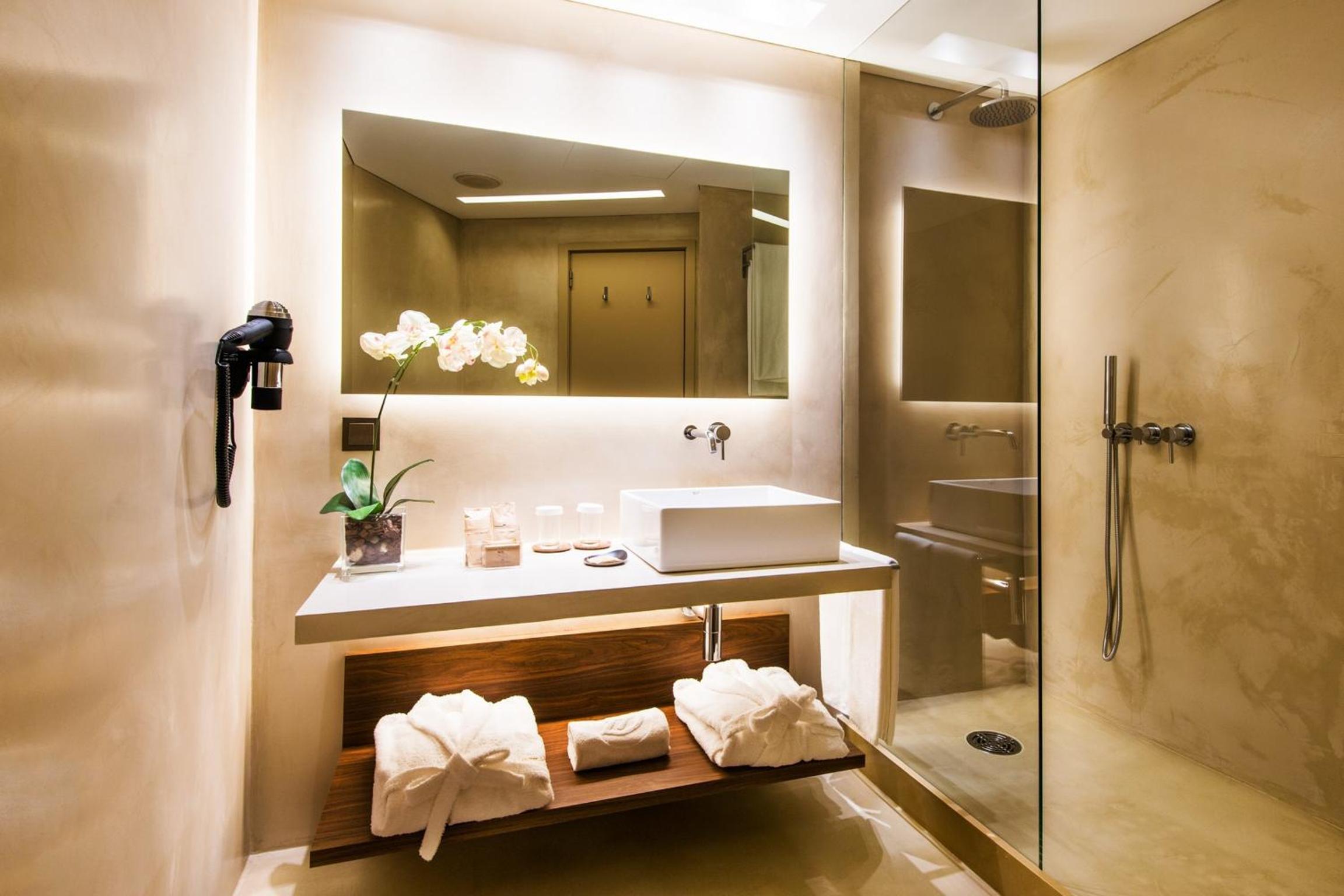 Comfort King Room - Photo 4