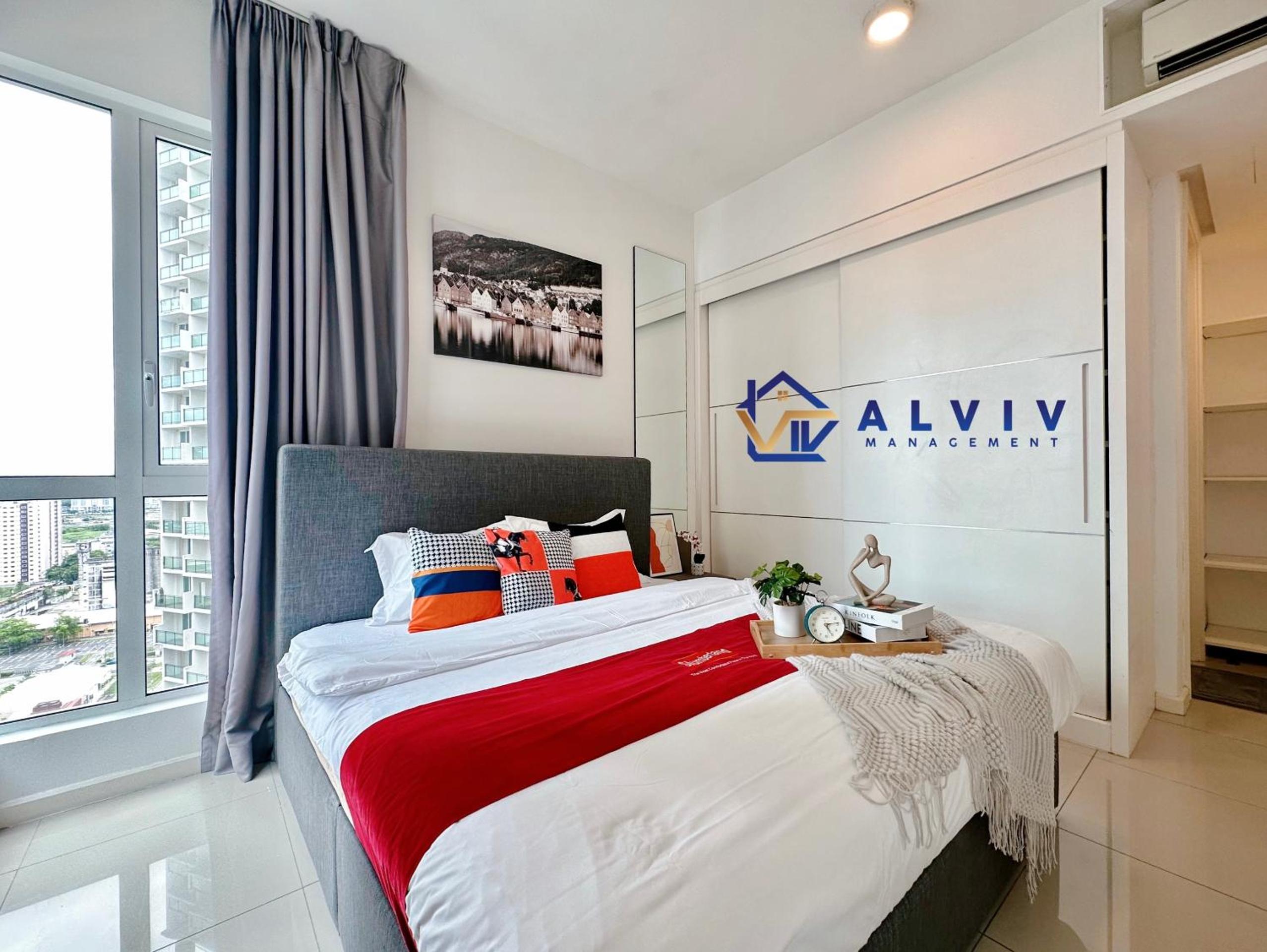 Three-Bedroom Apartment - High Floor - Photo 16