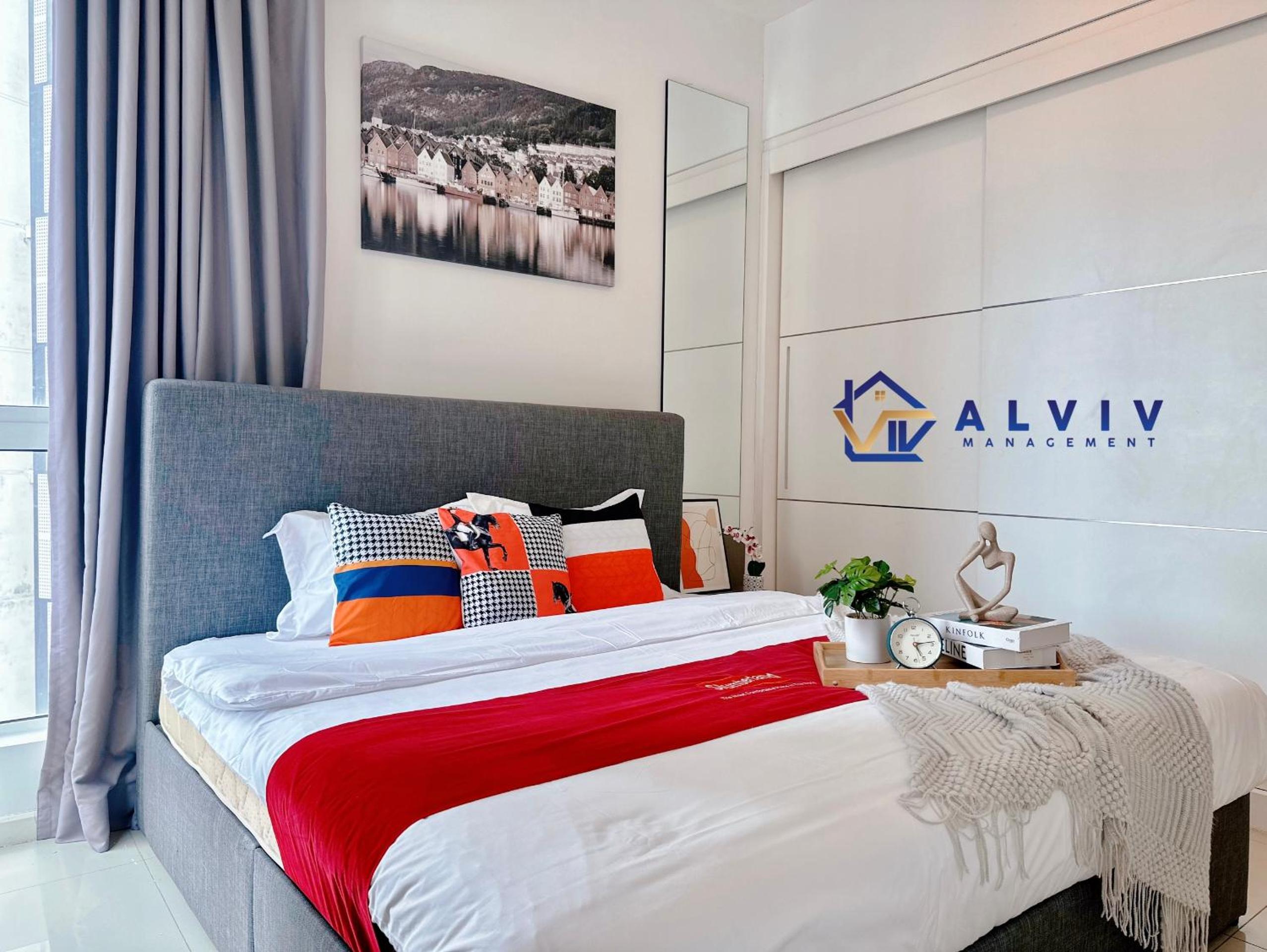 Three-Bedroom Apartment - High Floor - Photo 8