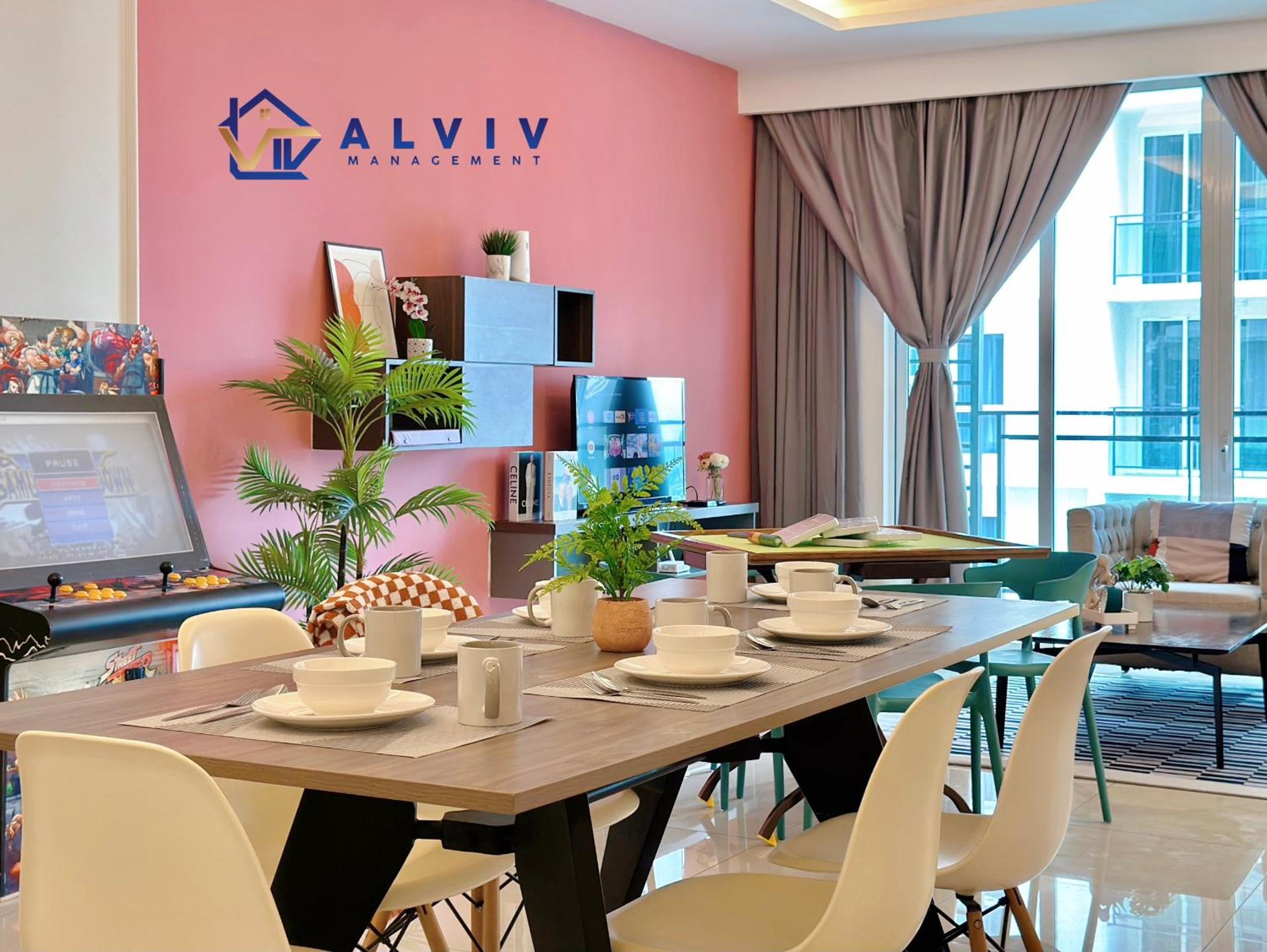 Three-Bedroom Apartment - High Floor - Photo 1