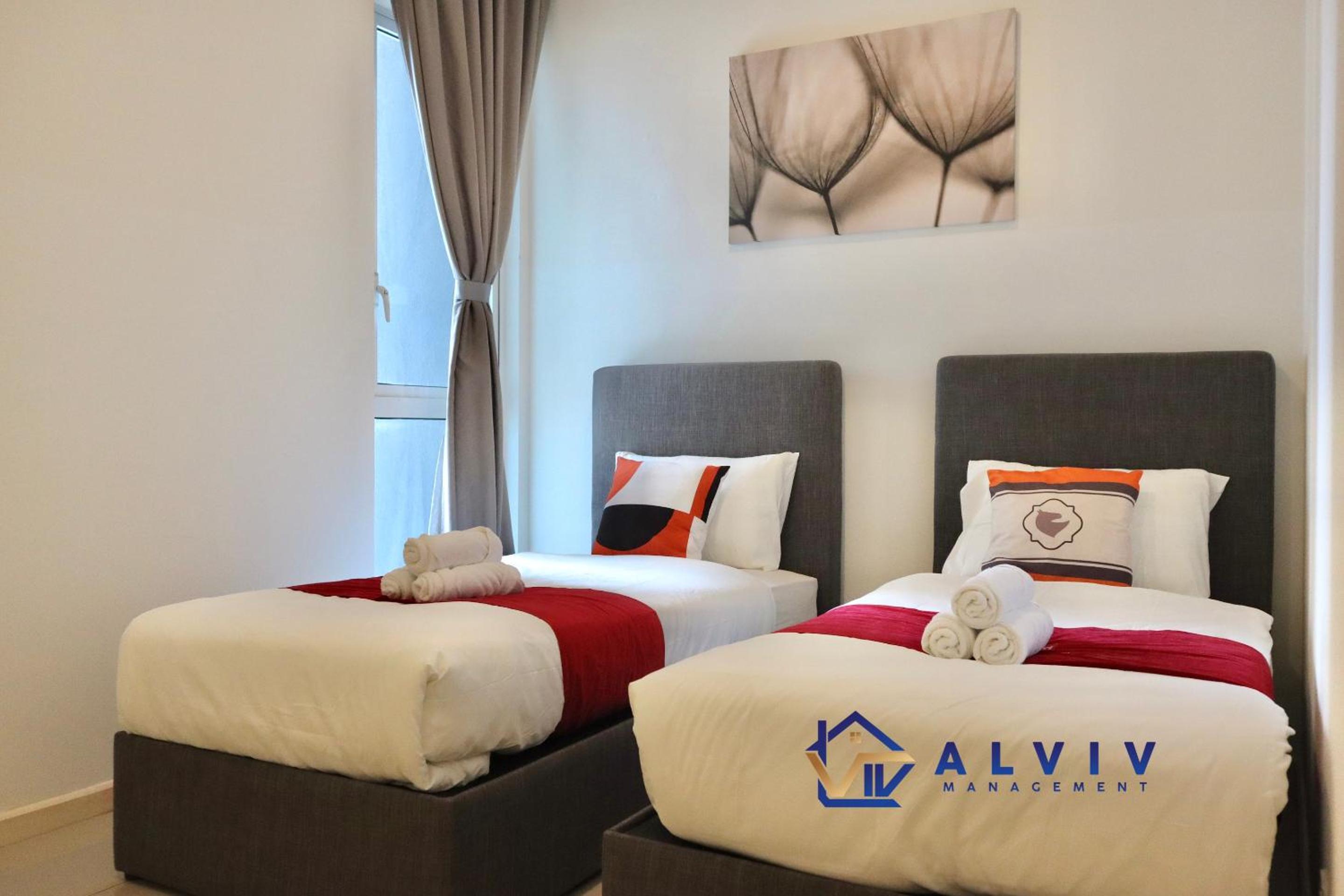 Three-Bedroom Apartment - High Floor - Photo 25