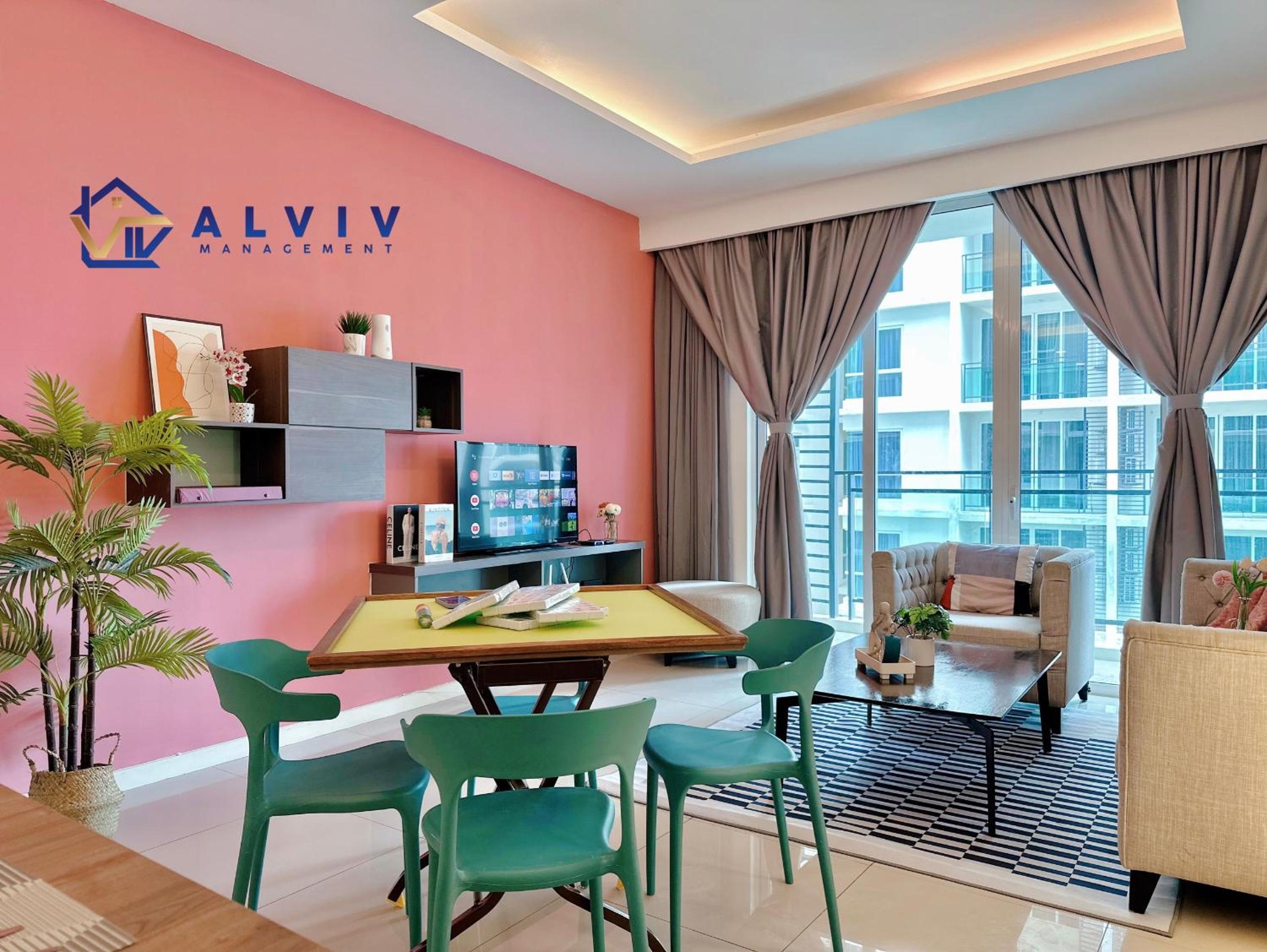Three-Bedroom Apartment - High Floor - Photo 12