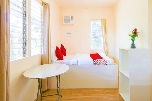 Triple Room with Private Bathroom photo 3