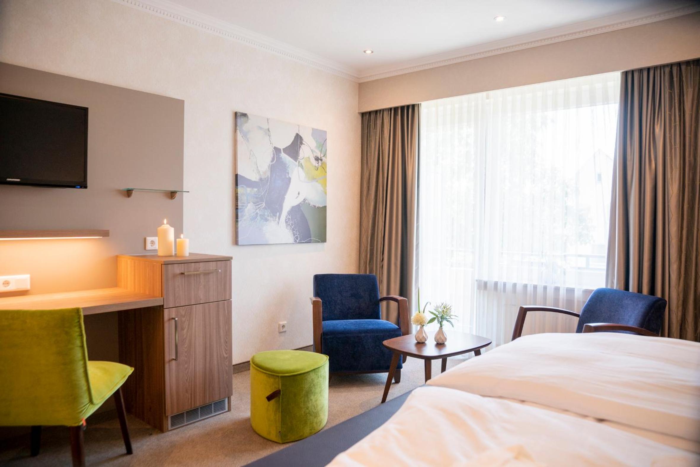 Classic Double Room with Balcony photo 3