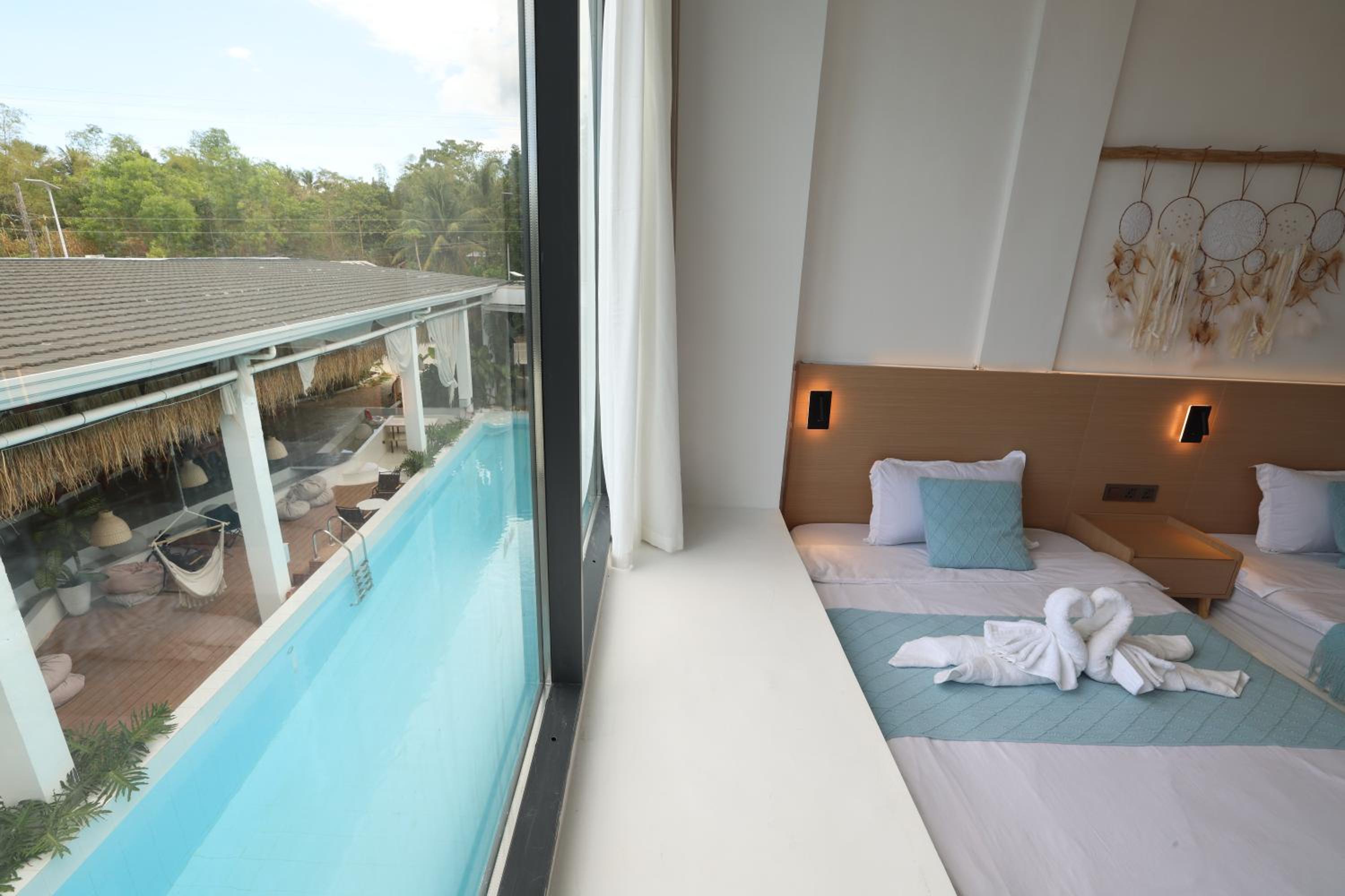 Double Room with Two Double Beds photo 2