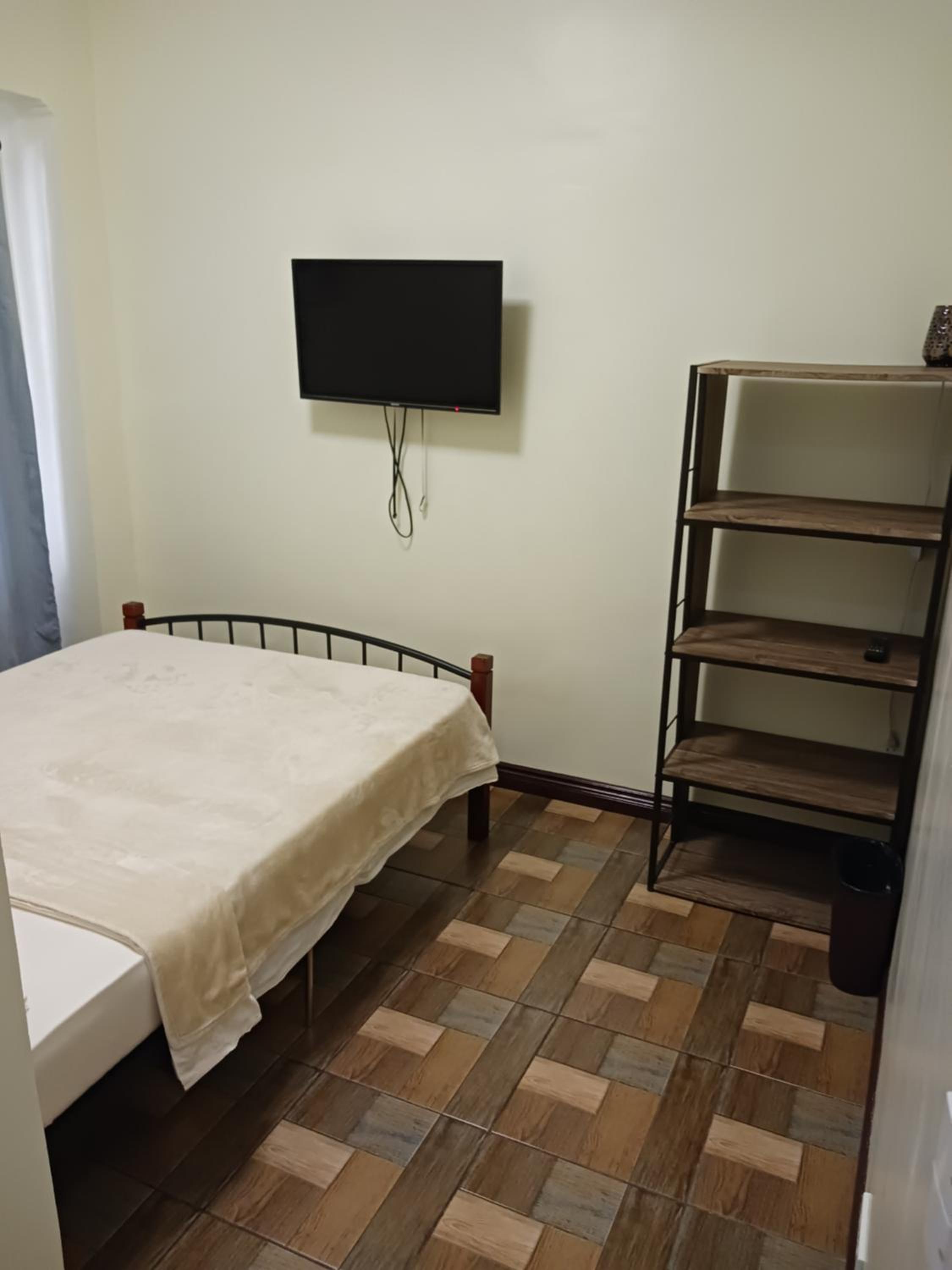 Double Room - Photo 3