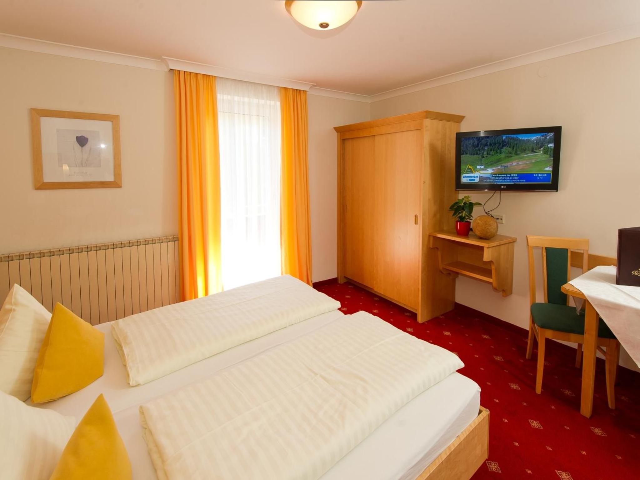 Double Room with Balcony photo 3