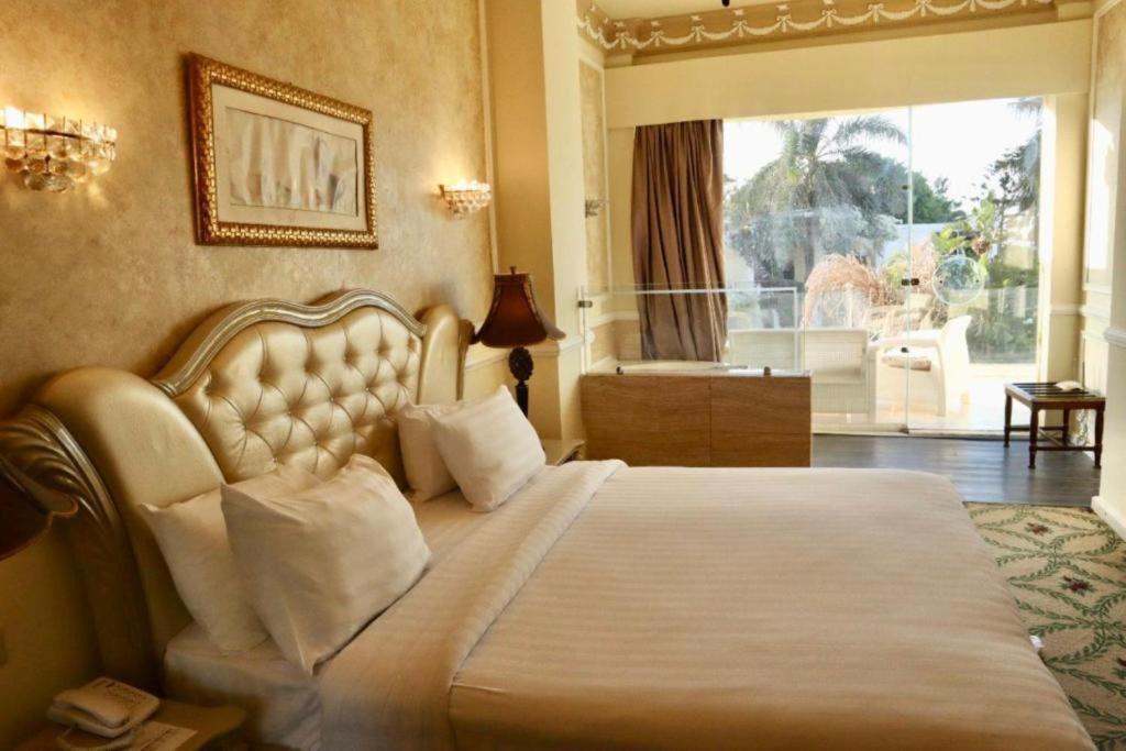 Paradise Family Suite Sea & Pool View For Egyptians & Residents Only photo 1