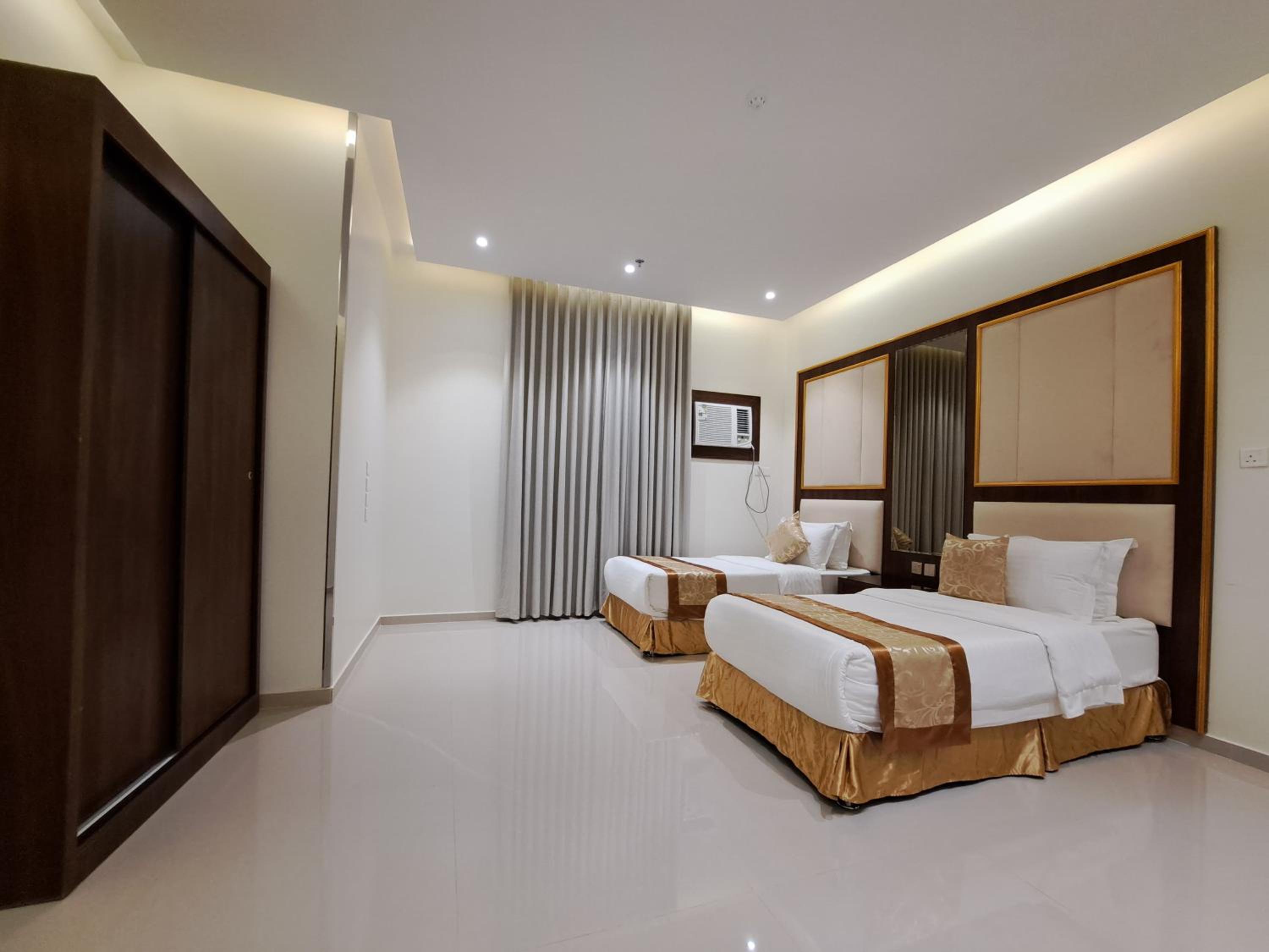 Three-Bedroom Suite photo 3