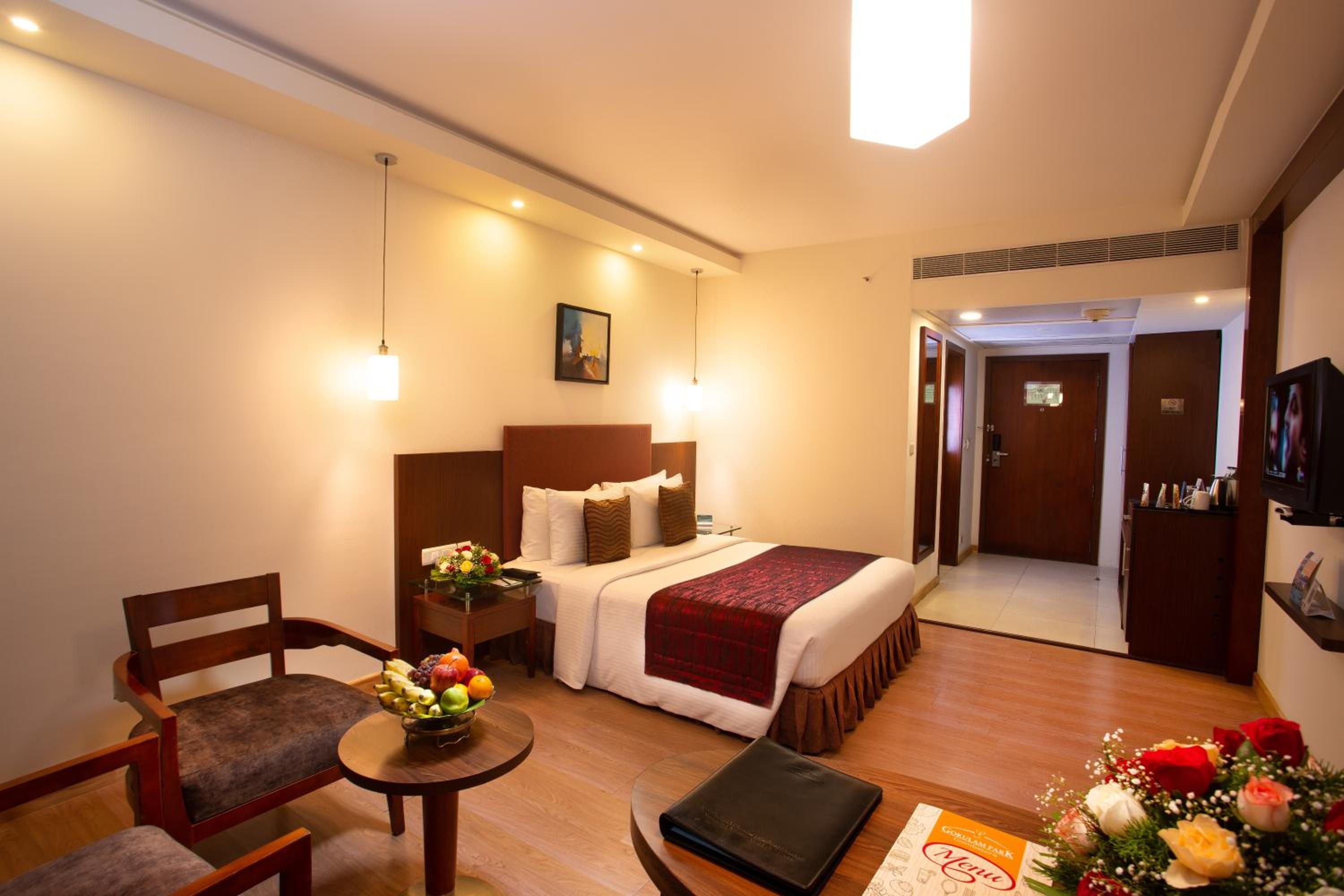 Executive Double Room with 15% discount on Laundry & 10% discount on Food. - Photo 3