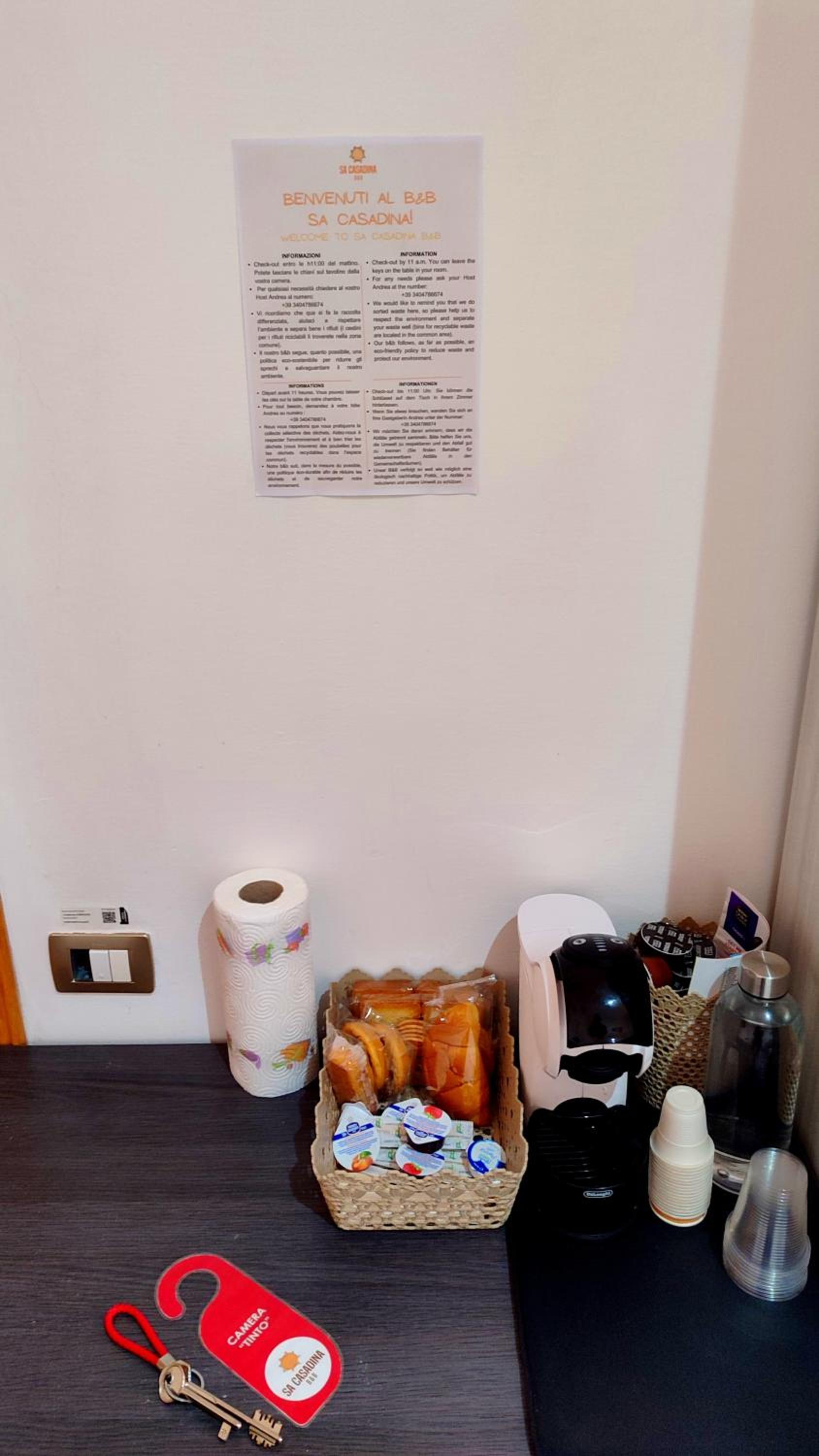 Double Room with Private Bathroom - Photo 2