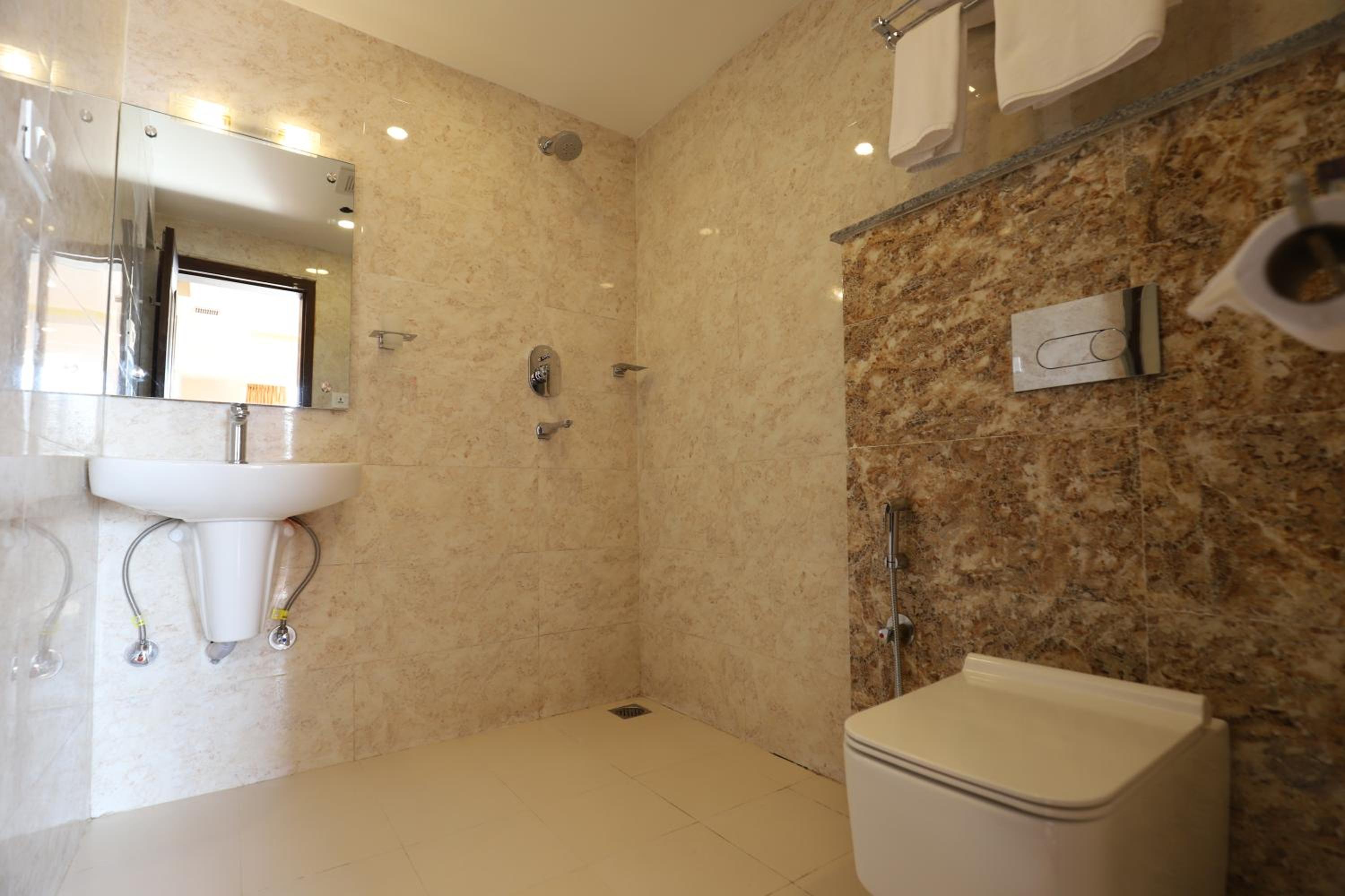 Comfort Triple Room with Shower