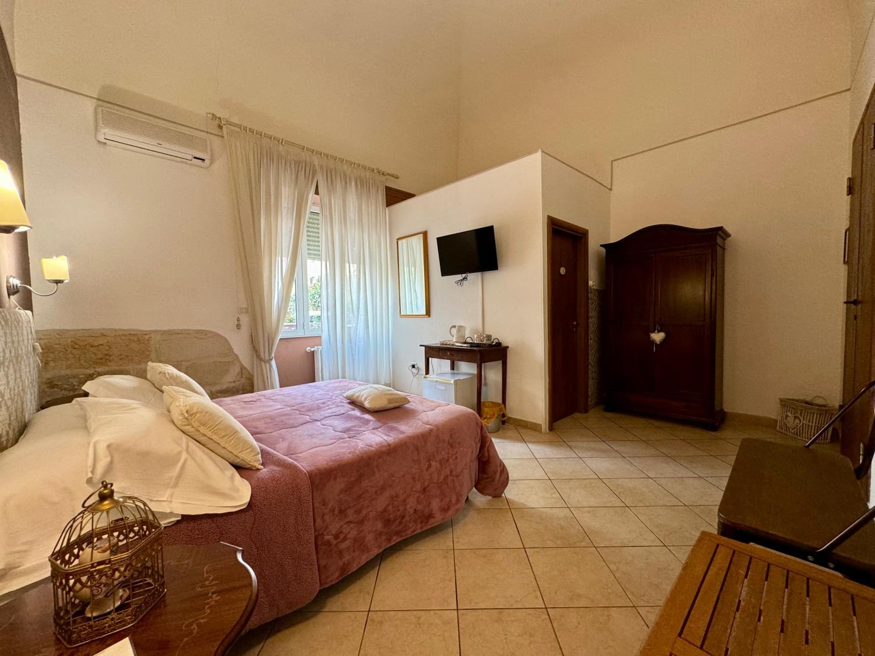 Double or Twin Room photo 1