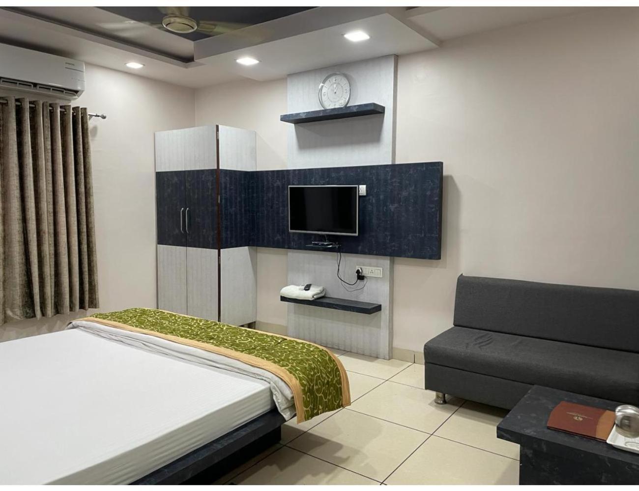 Suite photo 1