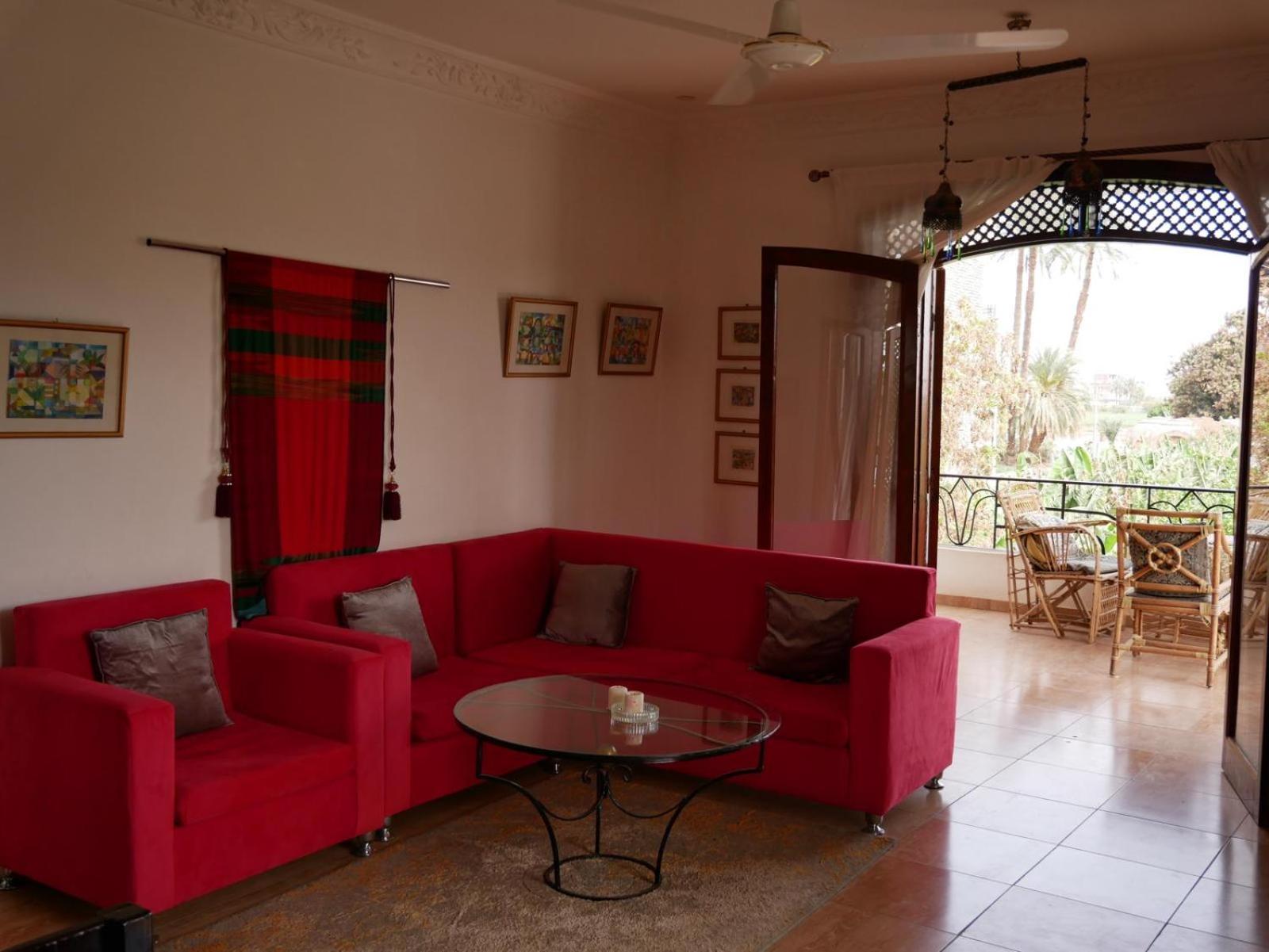 Two-Bedroom Apartment - Photo 4