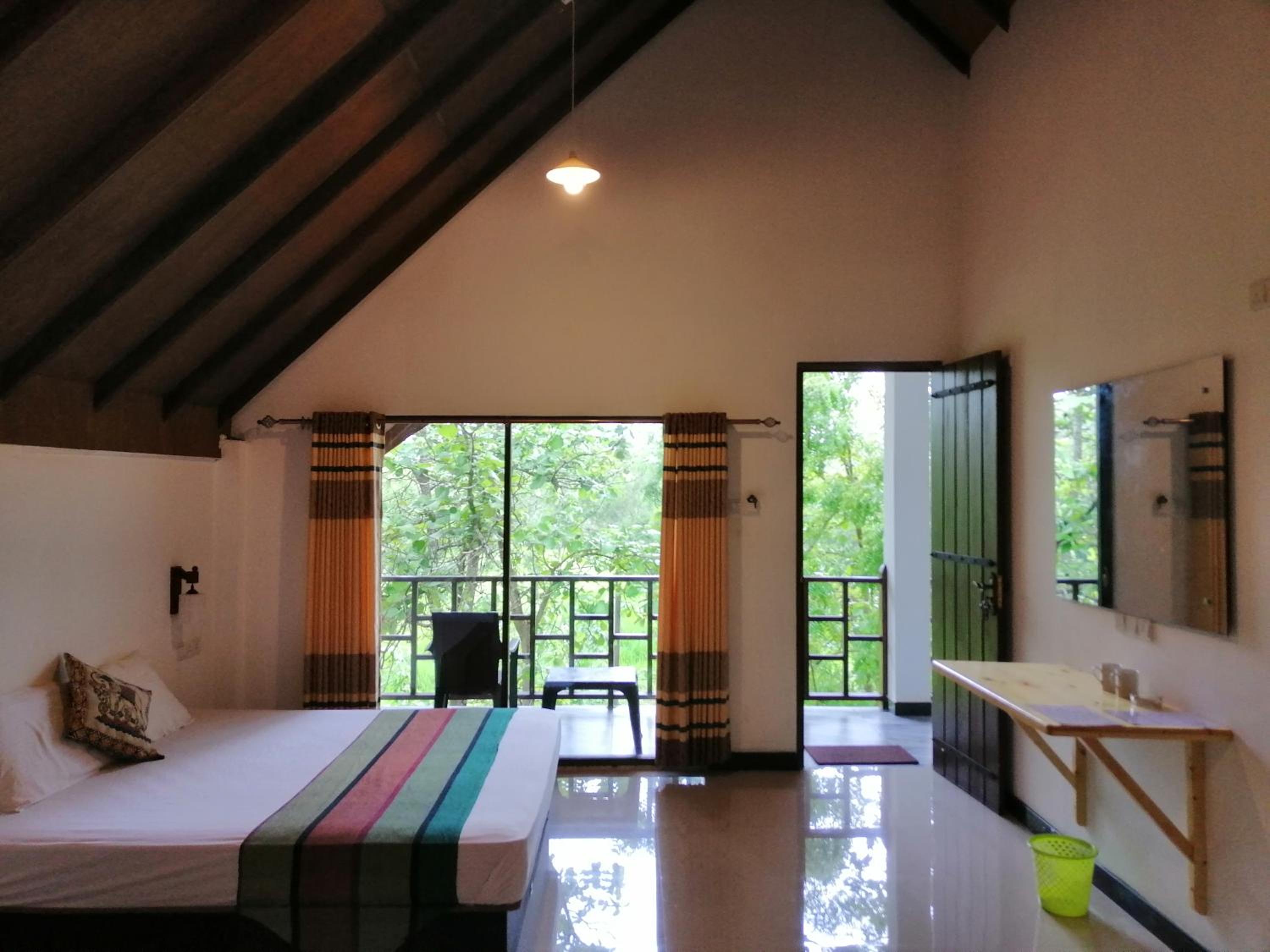 Deluxe Double Room photo 3