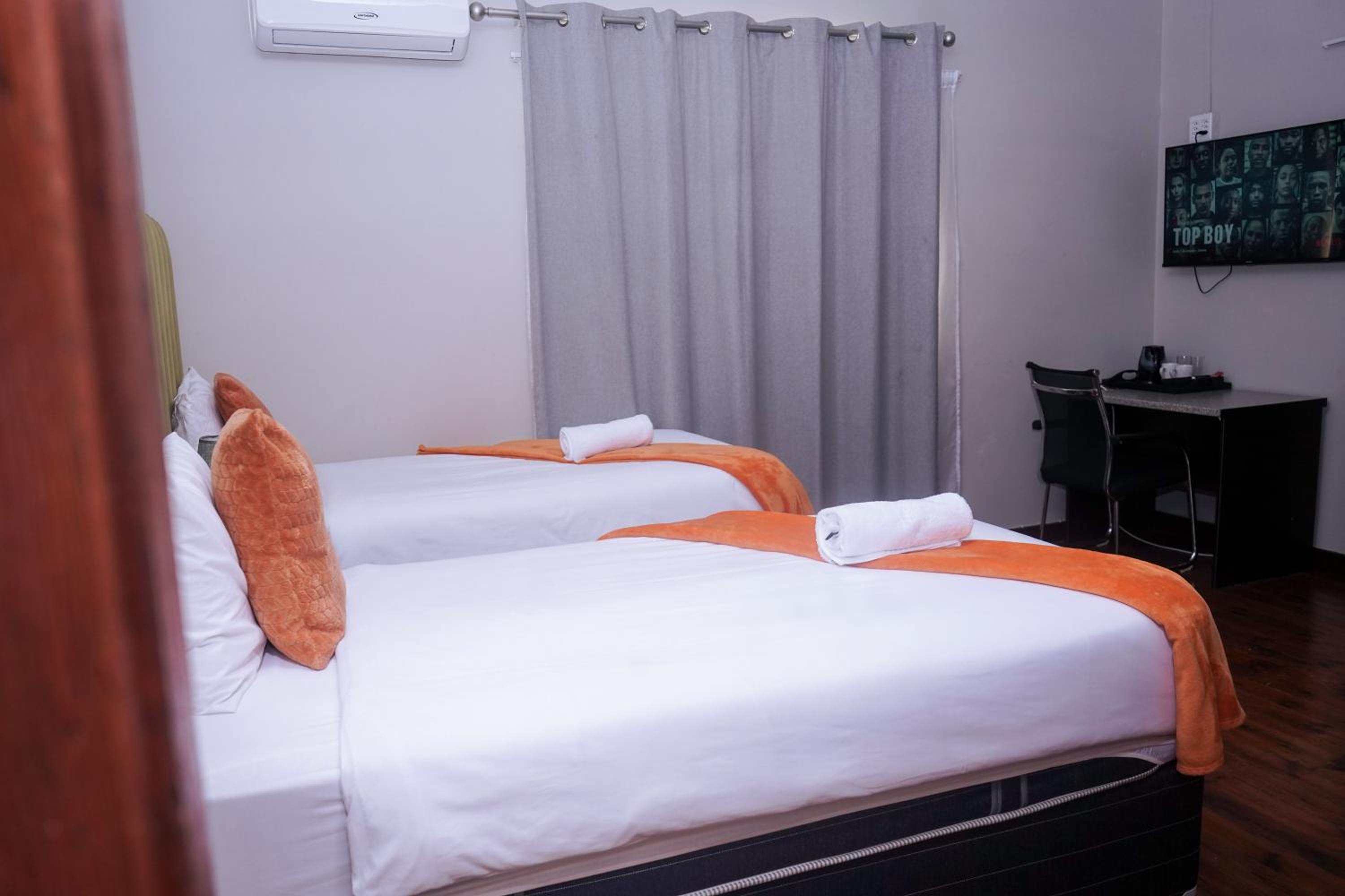 Deluxe Double Room photo 2