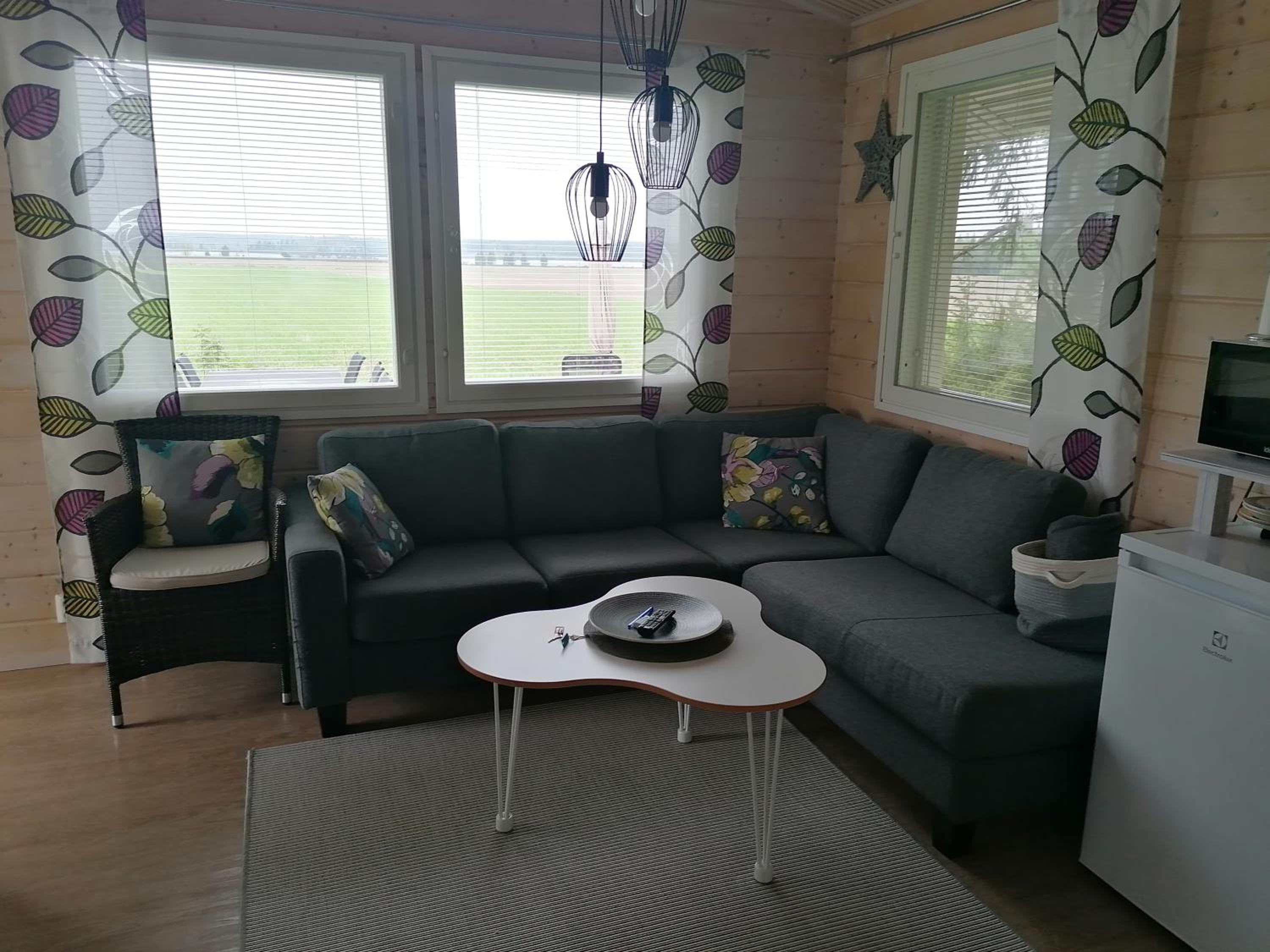 One-Bedroom House photo 2