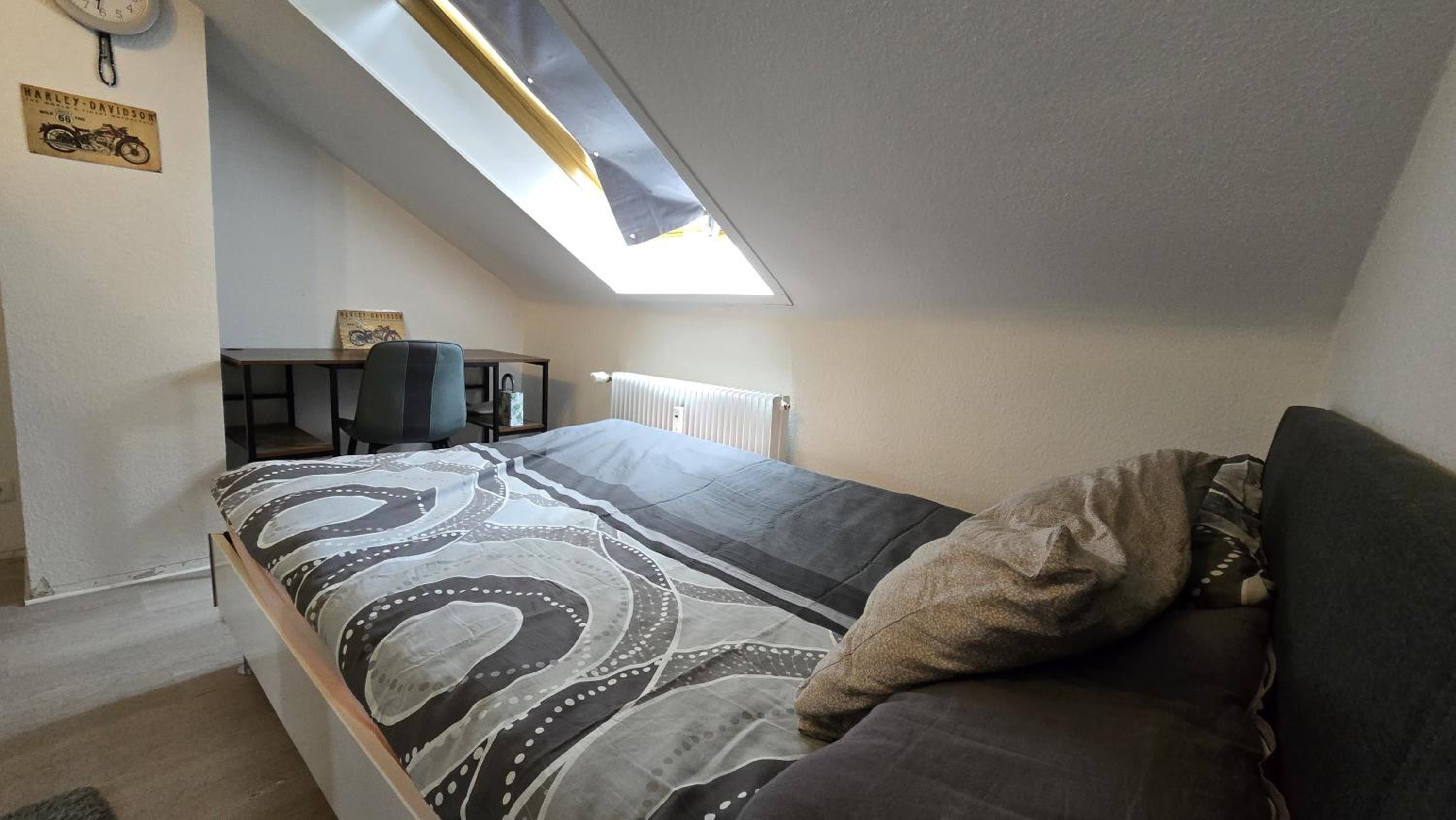 One-Bedroom Apartment photo 1