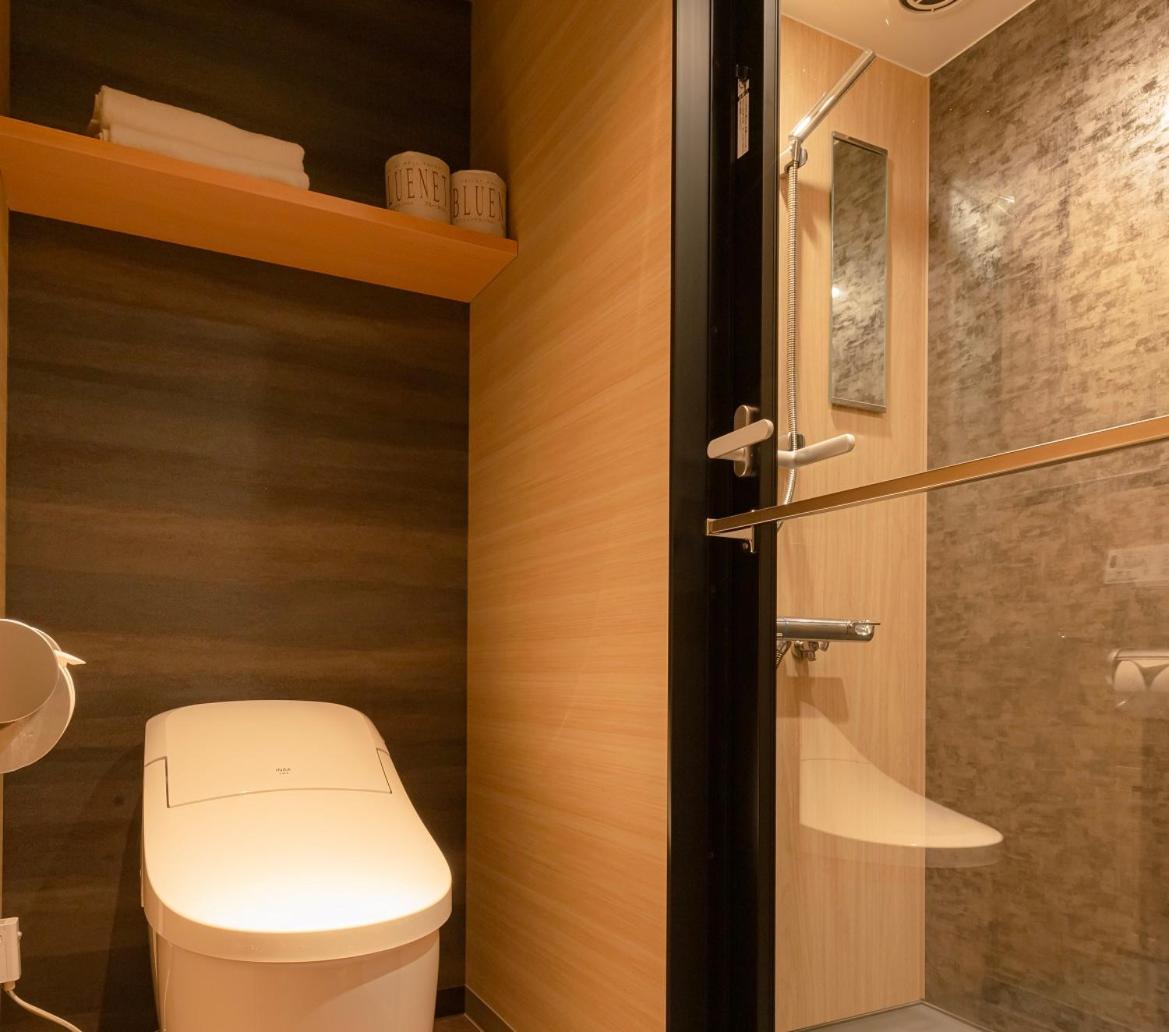 Twin Room - Non-Smoking photo 2