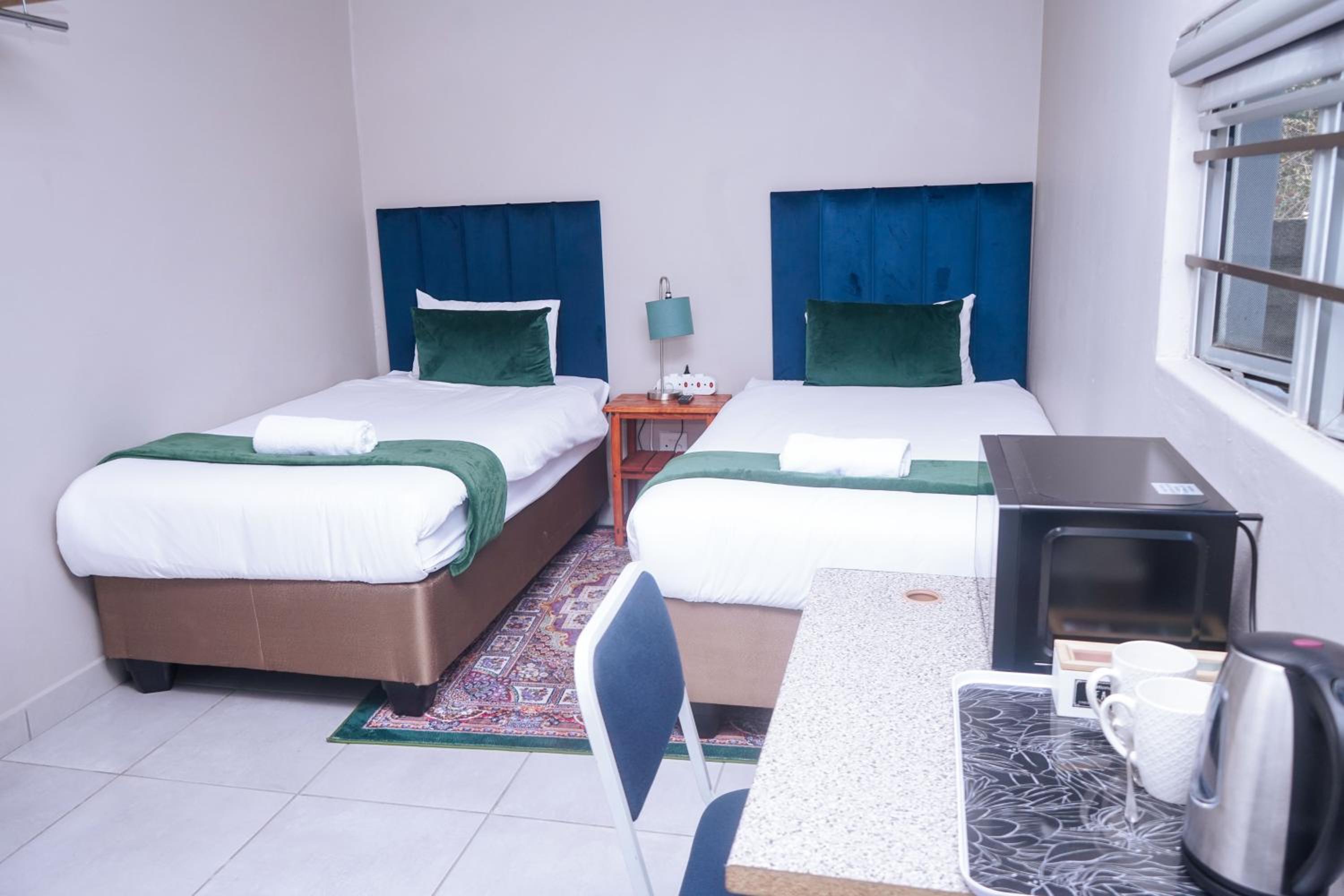 Deluxe Double Room with Shower photo 1