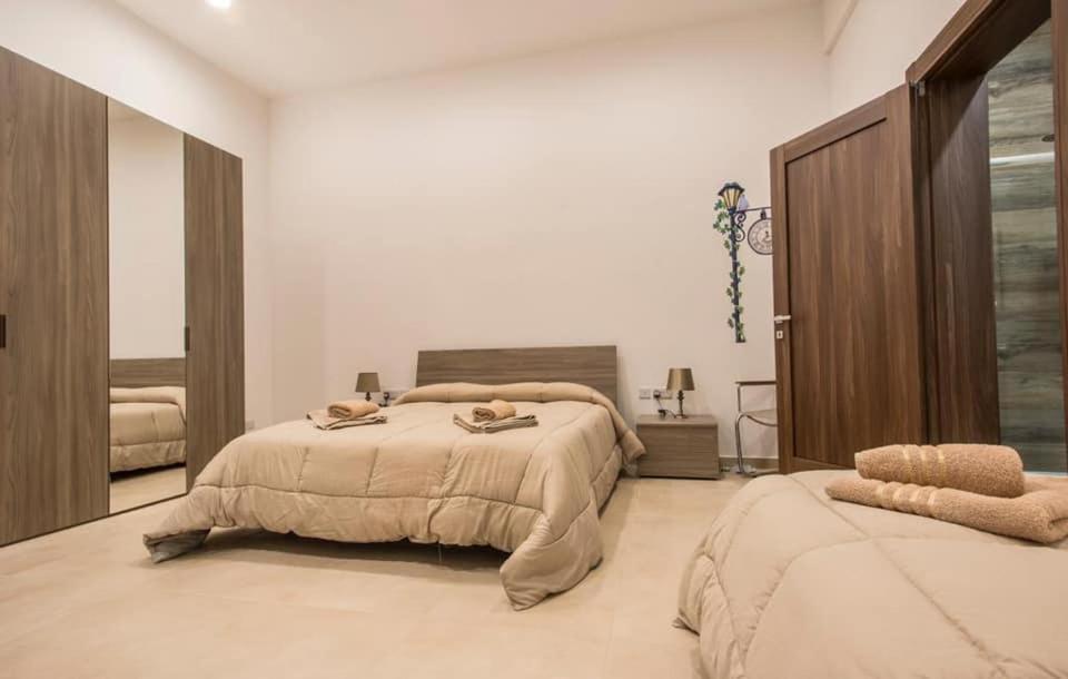 Double Or Twin Room photo 3