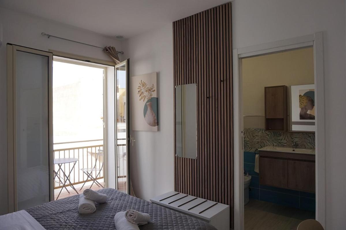 Double Room with Balcony photo 3