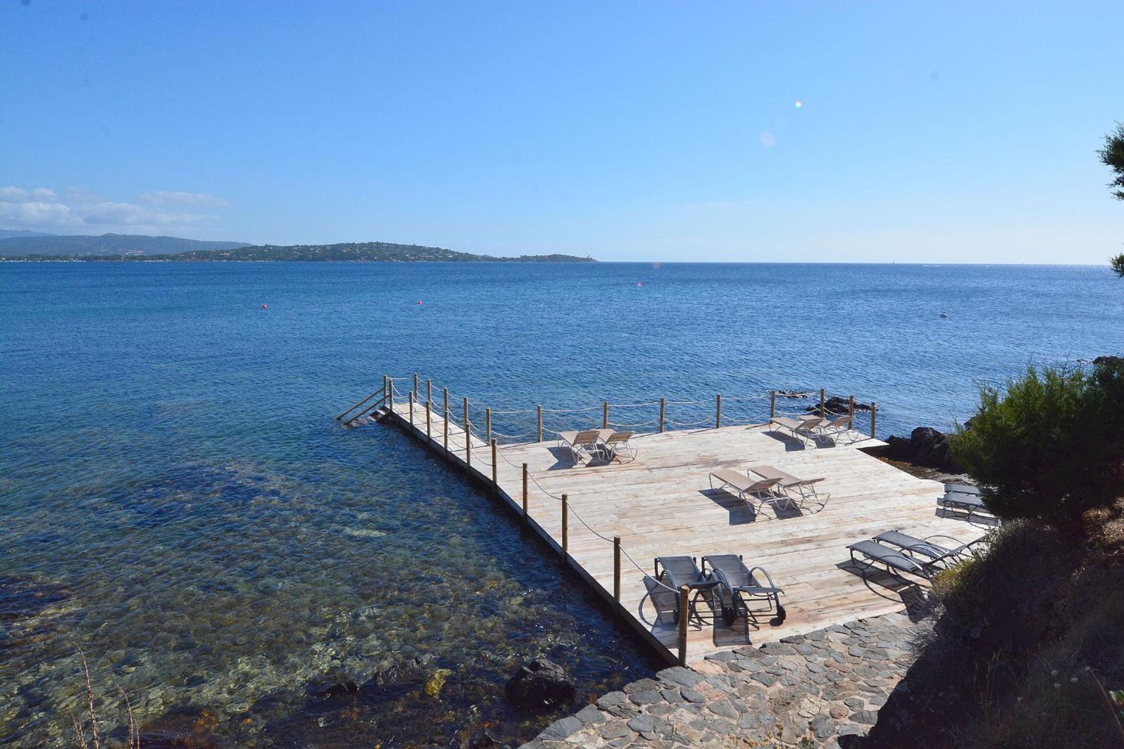 Villa with Sea View photo 2