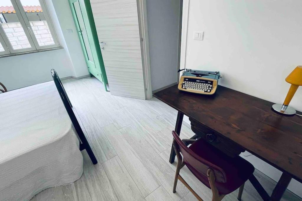 One-Bedroom Apartment photo 3